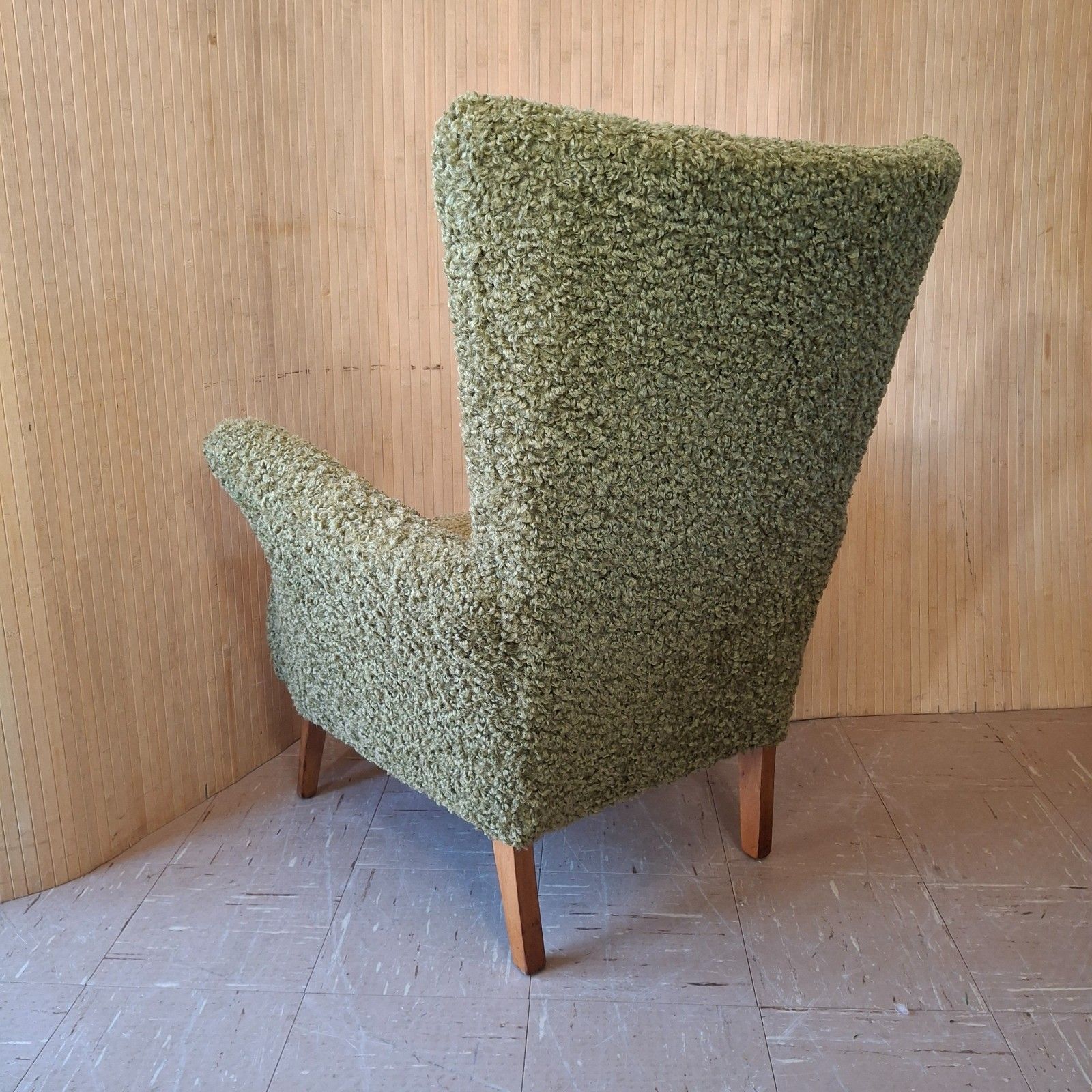 Fab Vintage Mid Century 1960s Petite Lounge Armchair Light Khaki Green Boucle photo vintage