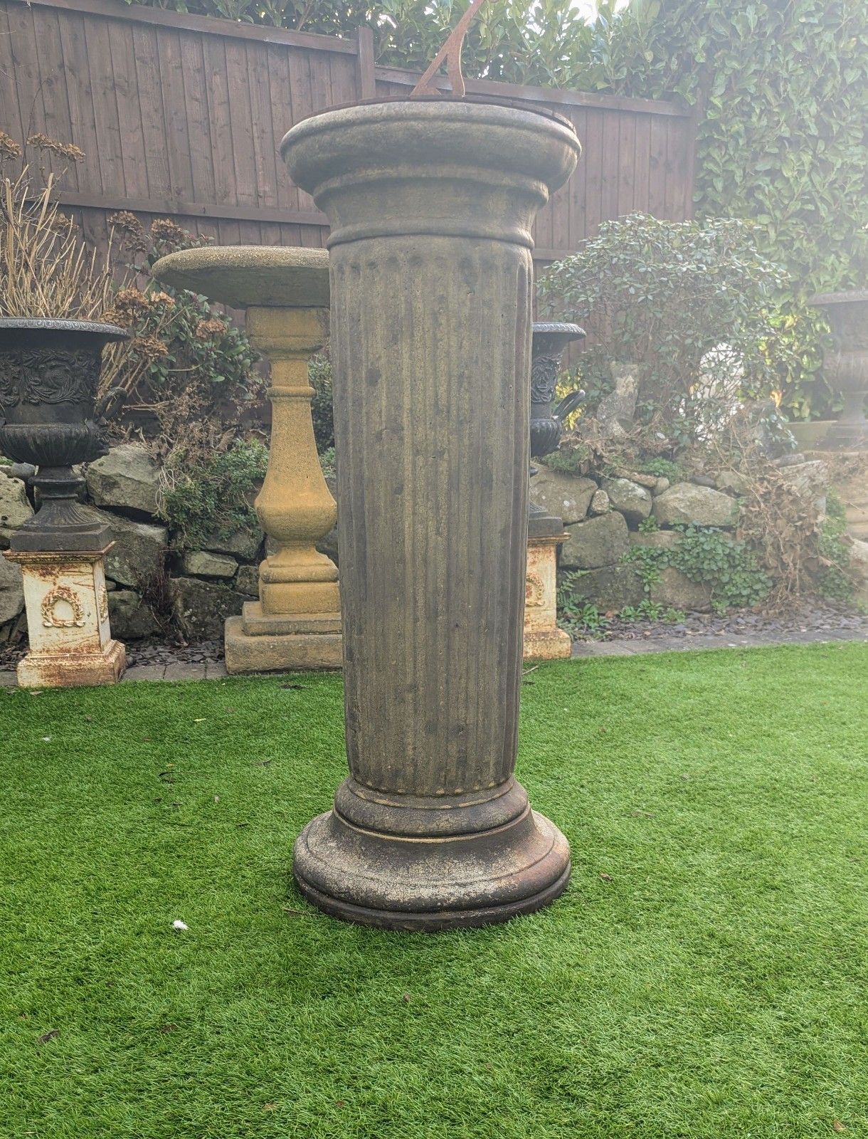 Vintage Style English Stone Reeded Sundial Garden Column Delivery Available Uk. 0045. photo 395.0