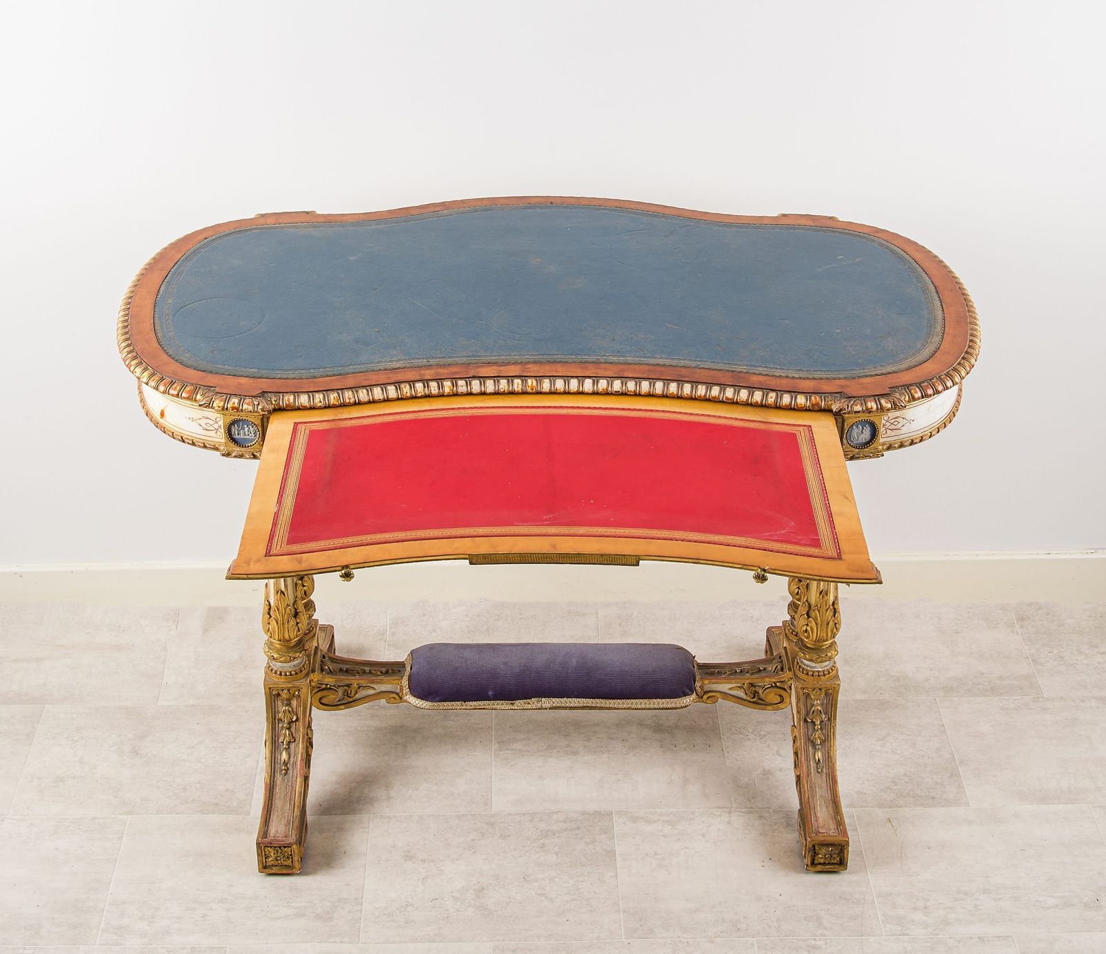 19th Century French Kidney Shaped Giltwood Writing Table With Painted Decoration photo Furniture