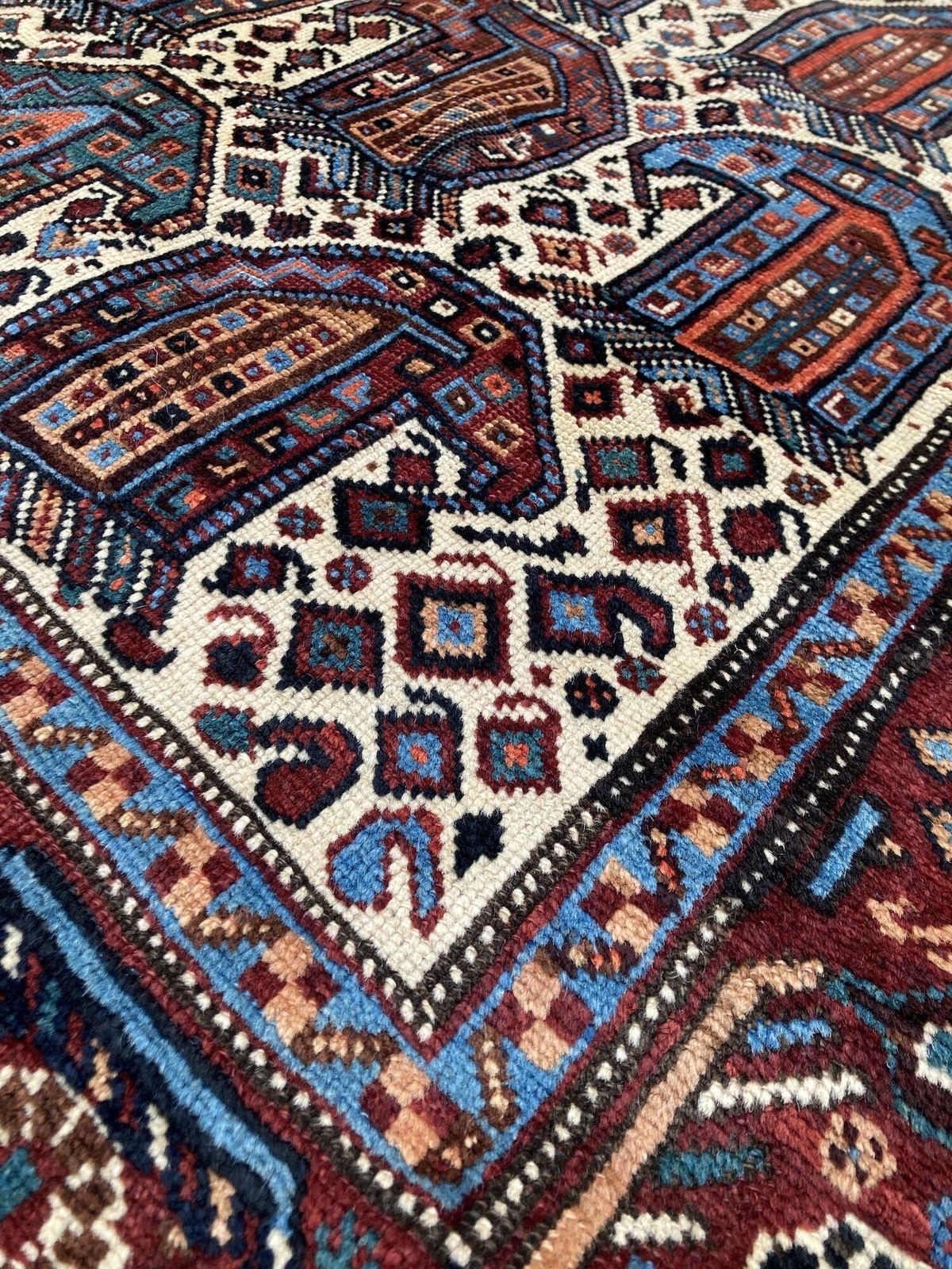 photo furniture Antique Khamseh Rug 1.90m X 1.39m