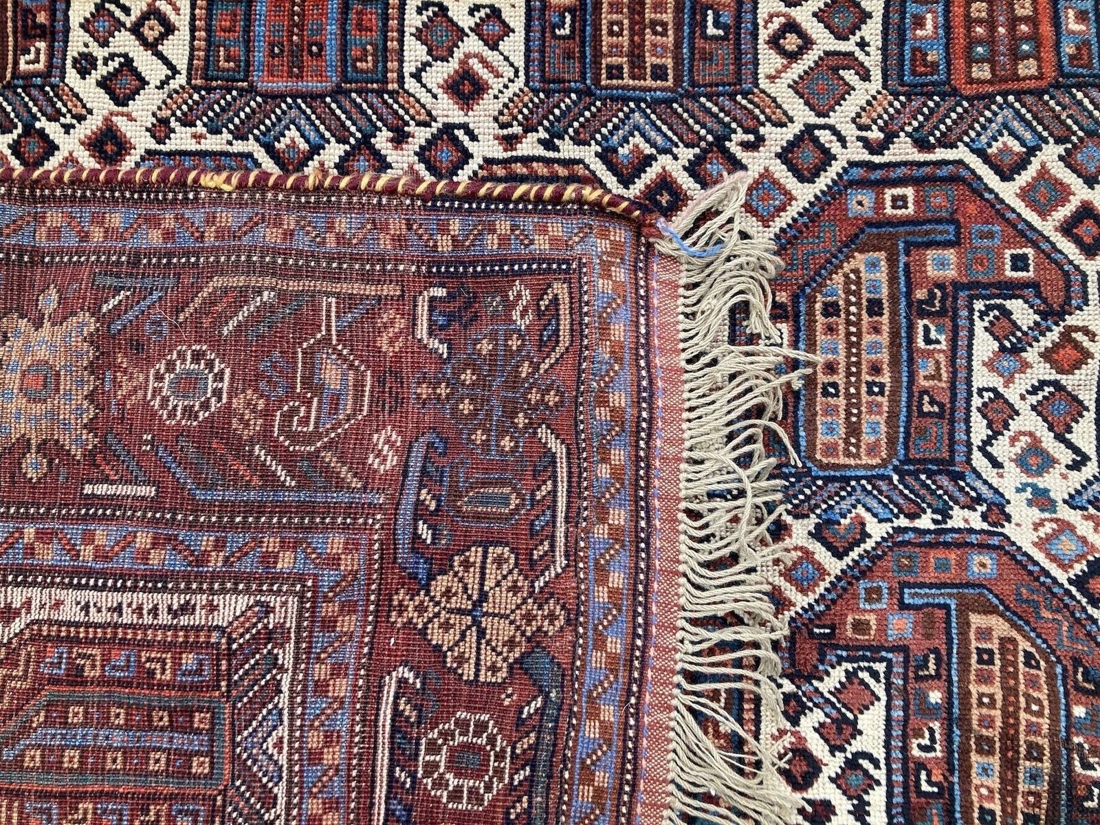 photo vintage Antique Khamseh Rug 1.90m X 1.39m