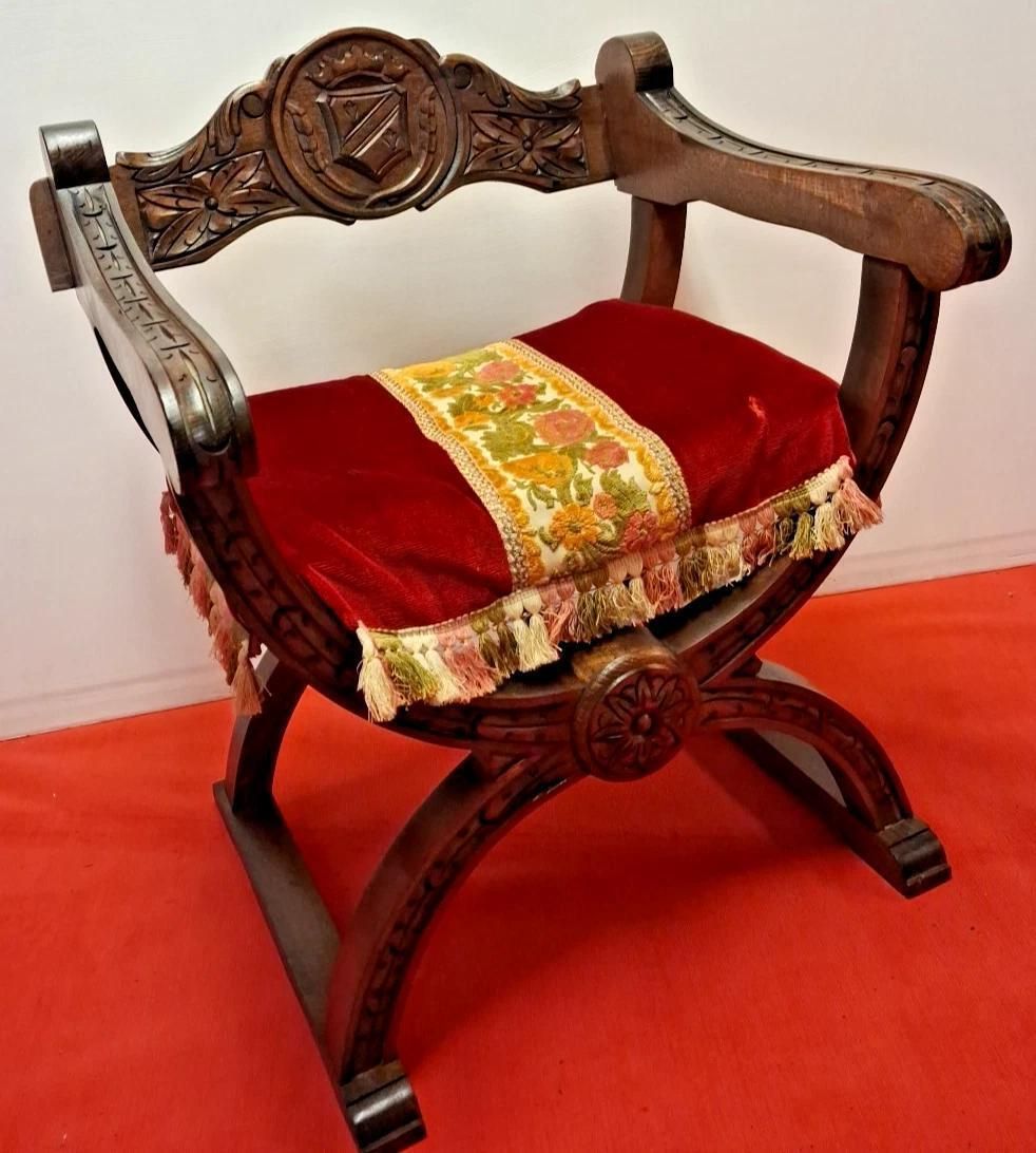 Furniture Share Italian Renaissance Style Dante Luther Chair With Intricate Carving photo