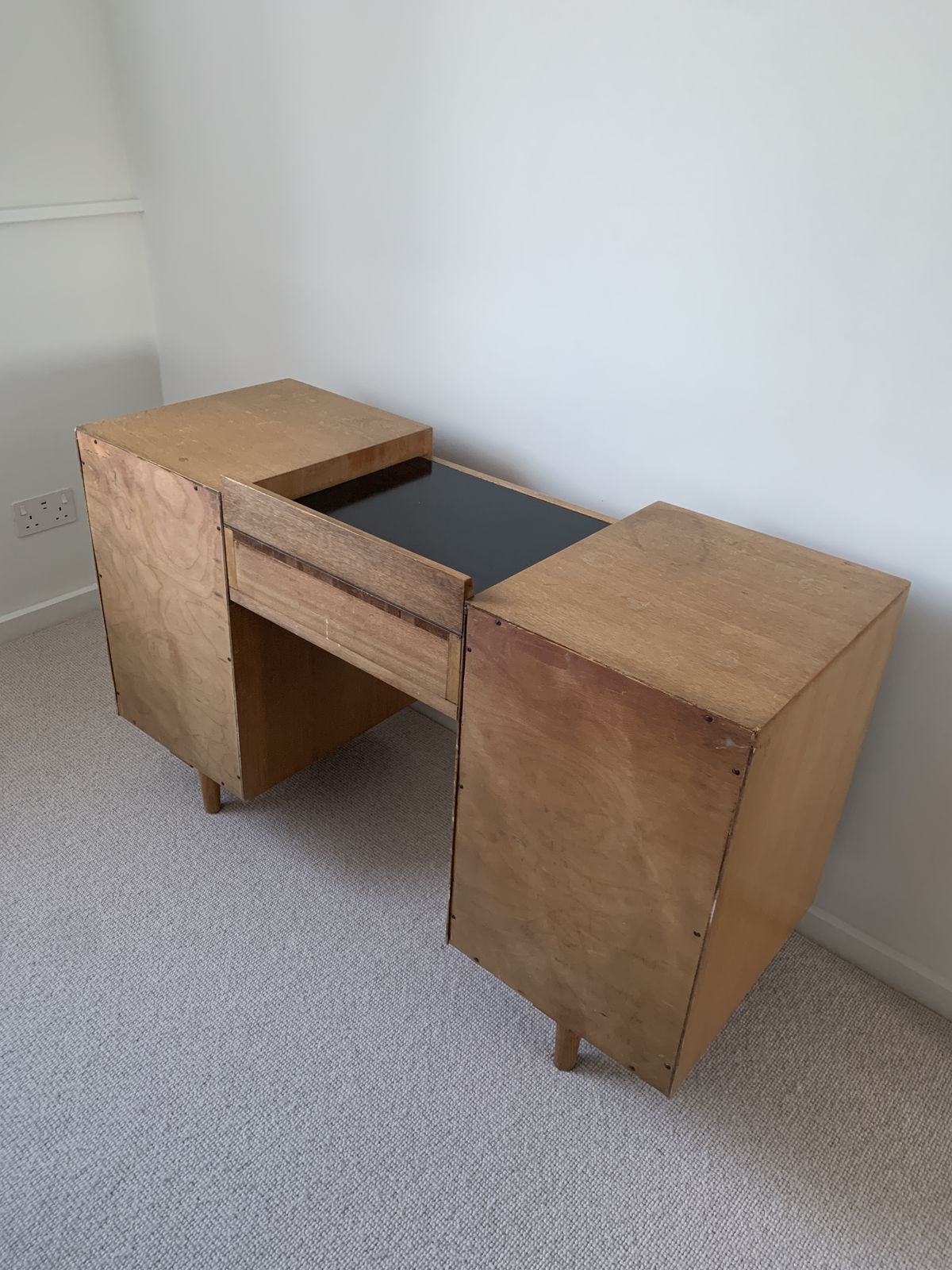 Mid Century Stag C Range Oak Small Dressing Table By John & Sylvia Reid photo vinterior