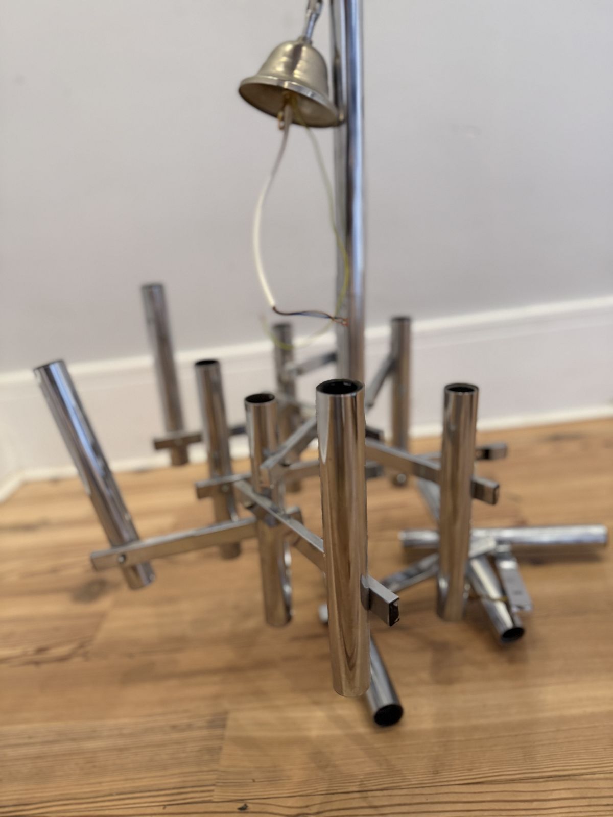 Vintage Italian Gaetano Sciolari Style Chrome Metal Chandelier (Needs Restoration) photo 800.0