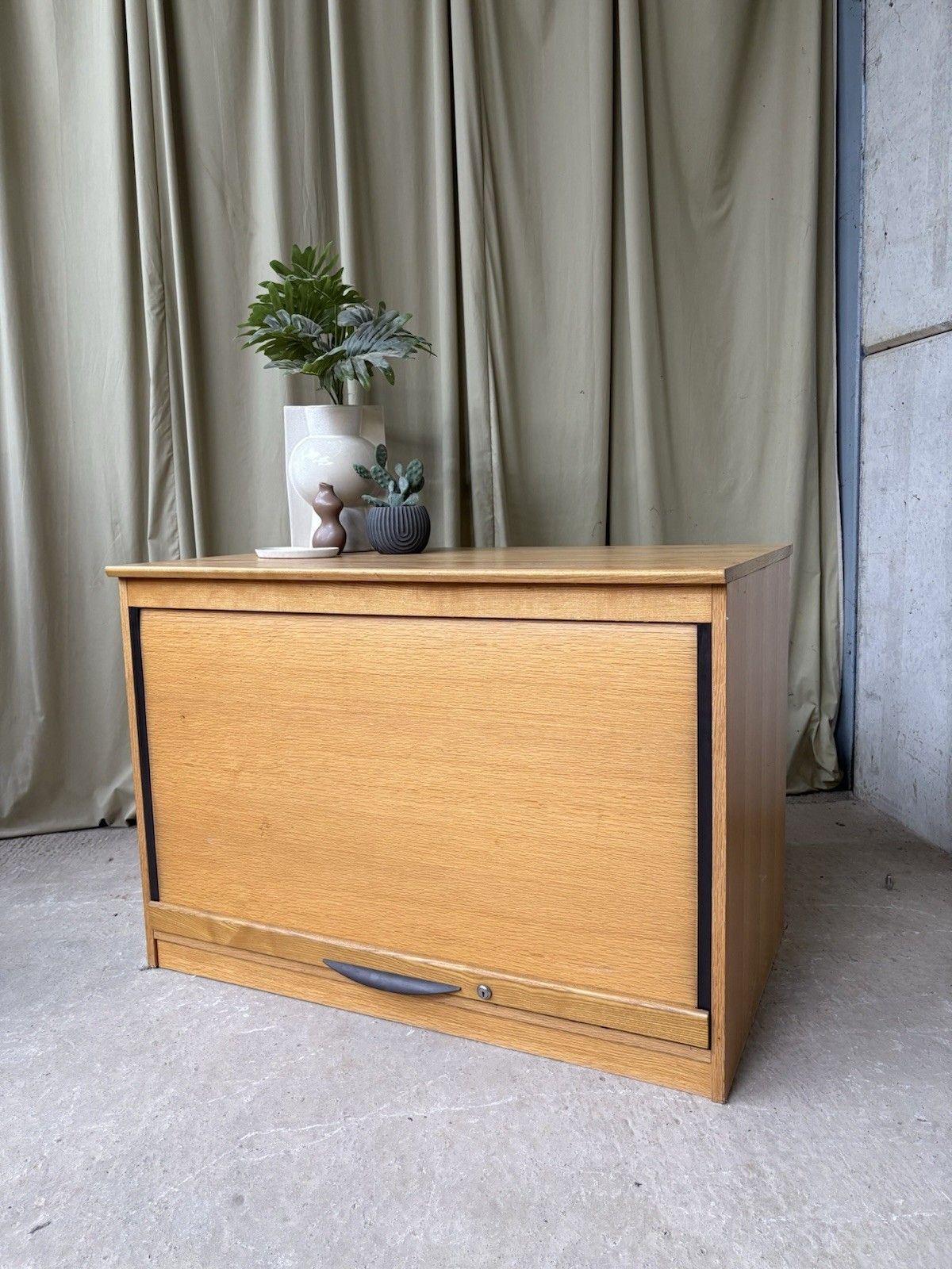 Vtg Late Mid Century Modernist Media Cabinet Unit Sideboard Lp Storage R990 photo furniture