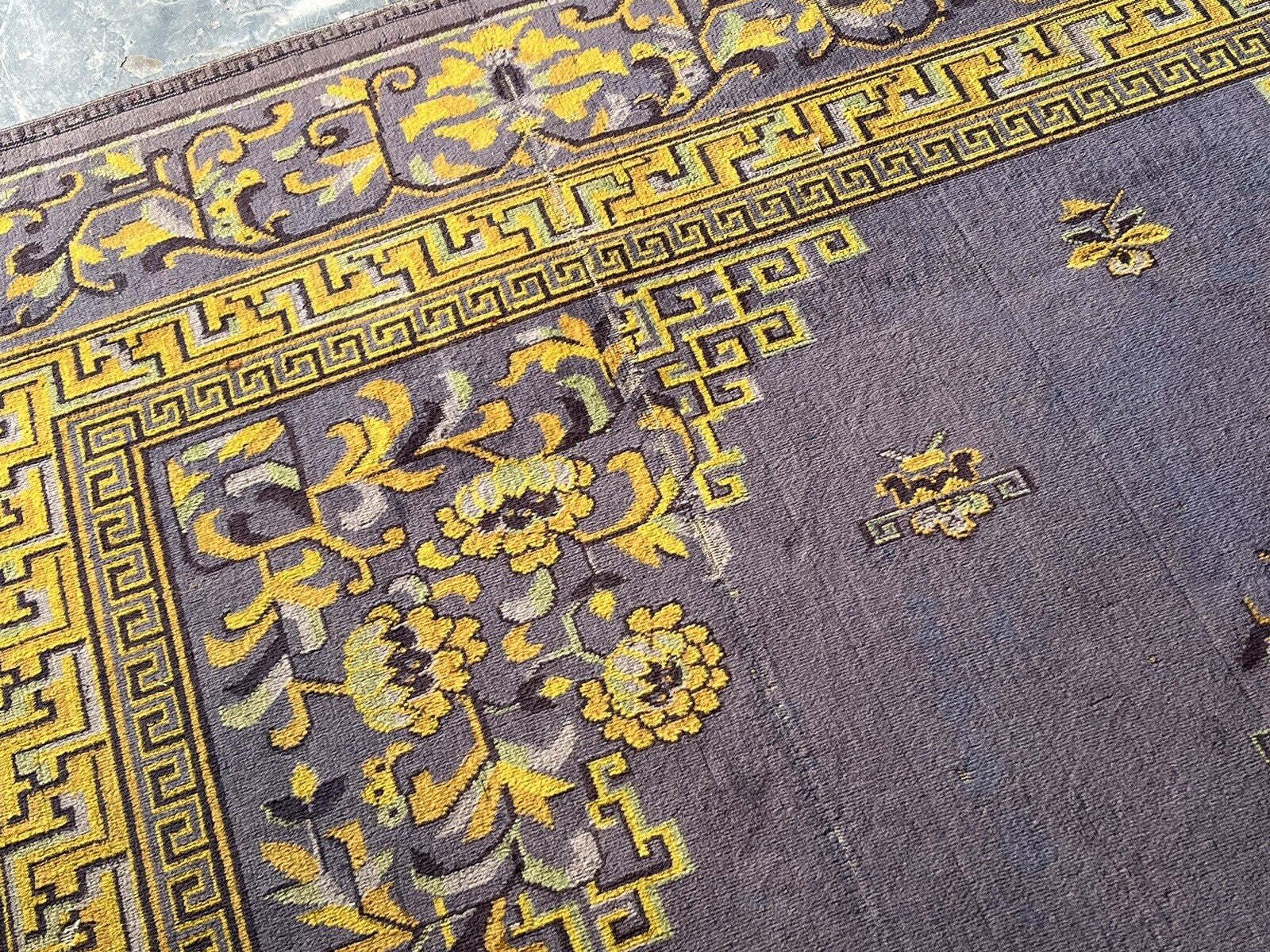 photo furniture Edwardian Country House Carpet / Rug 271 X 203 Cms. Worn Condition.