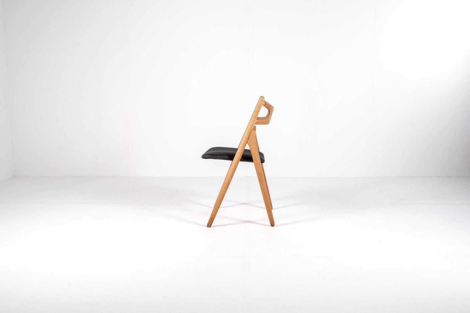 Sawbuck Chairs By Hans J. Wegner – Set Of 5, Model Ch29, Oak, 1950s photo vinterior