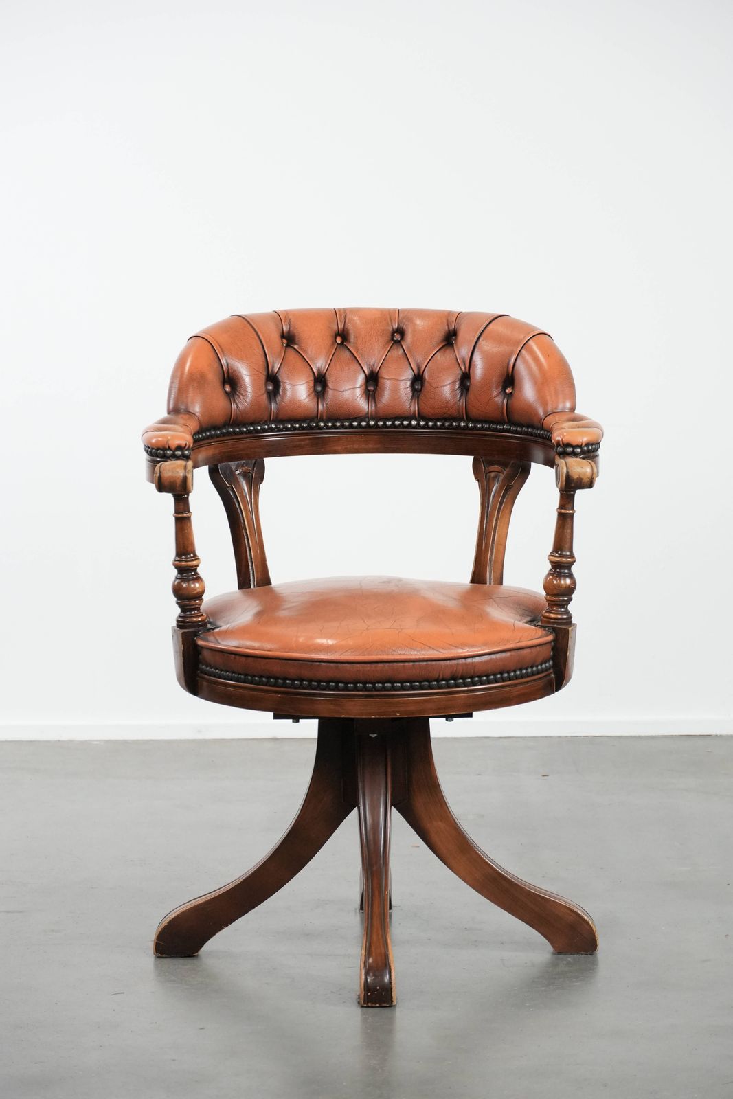 Classic And Timeless Cowhide And Wooden Chesterfield Office Chair Finished With Decorative Nails In English Style photo furniture