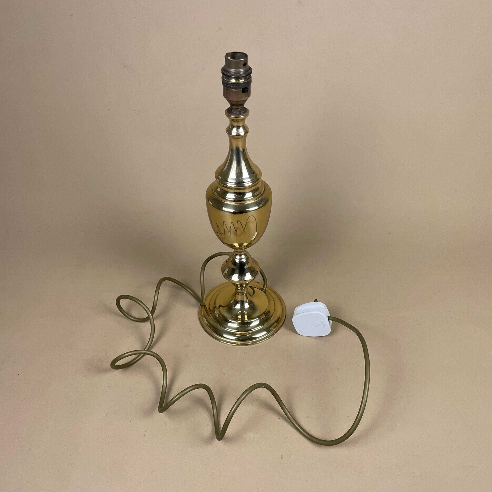 photo for sale Metal Gold Baluster Brass Lamp Light Bedside Side Table Vintage Classic Elegant Antique Round Base