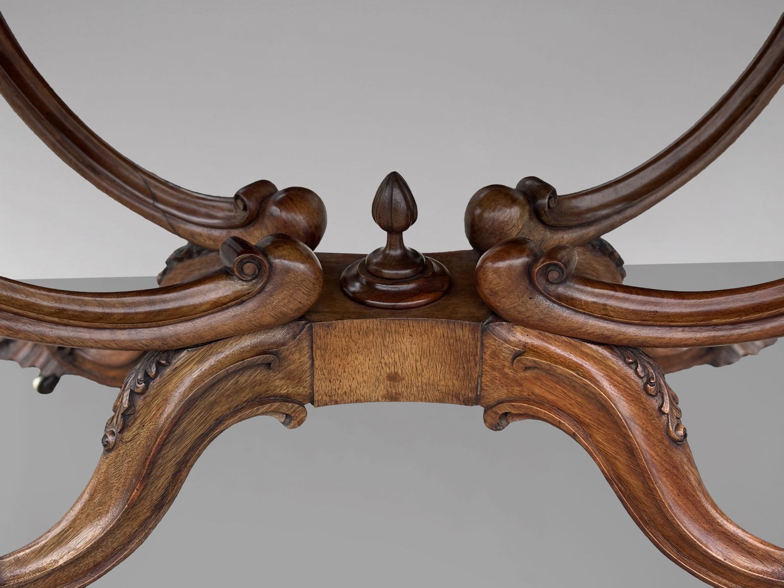 photo vinterior Mid 19th Century Victorian Period Burr Walnut Carved Centre Table