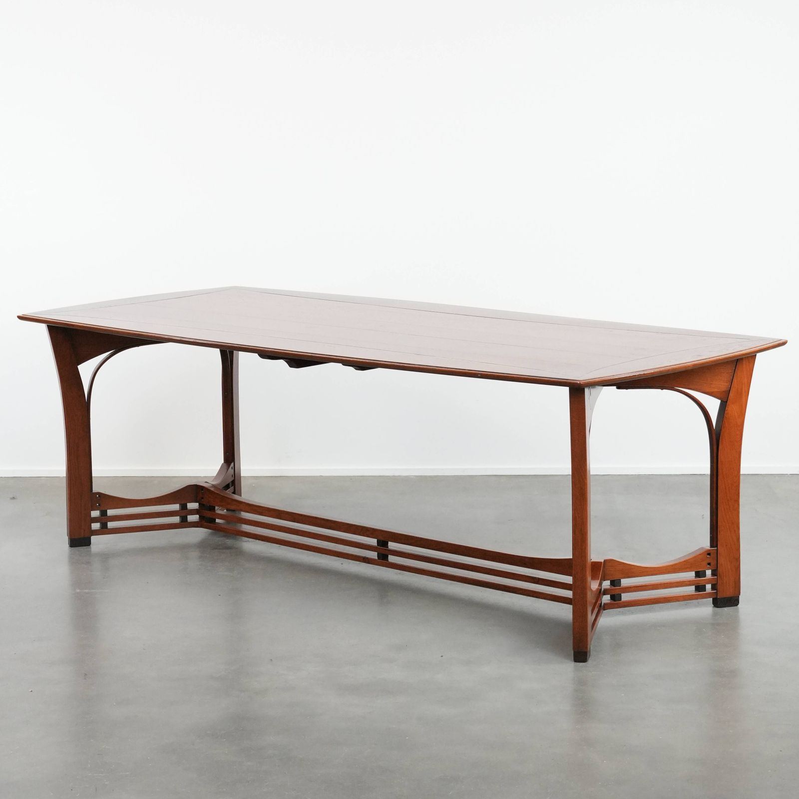 Mooie Eettafel In Art Nouveau Stijl Voor 4 Tot 6 Personen, In Goede Staat