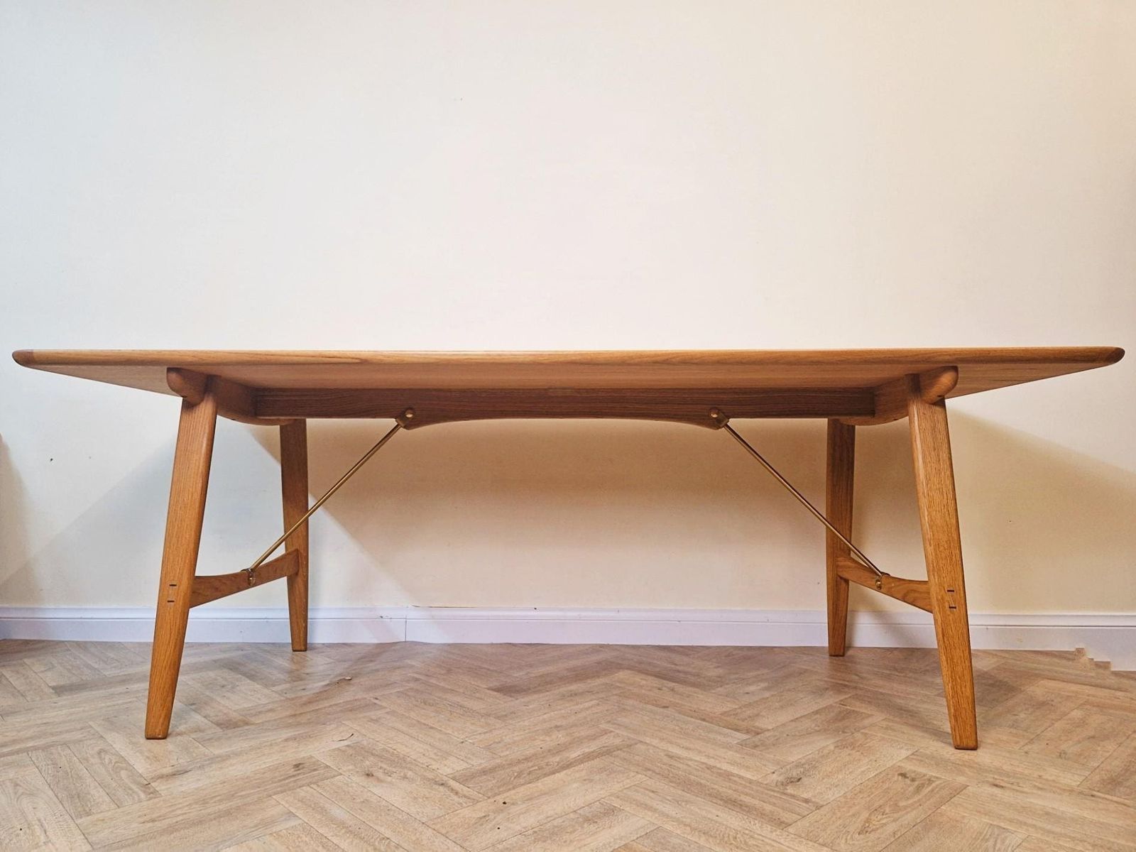 Børge Mogensen For Carl Hansen & Son Danish Mid Century Model Bm1160 Hunting Table Bl819 photo for sale