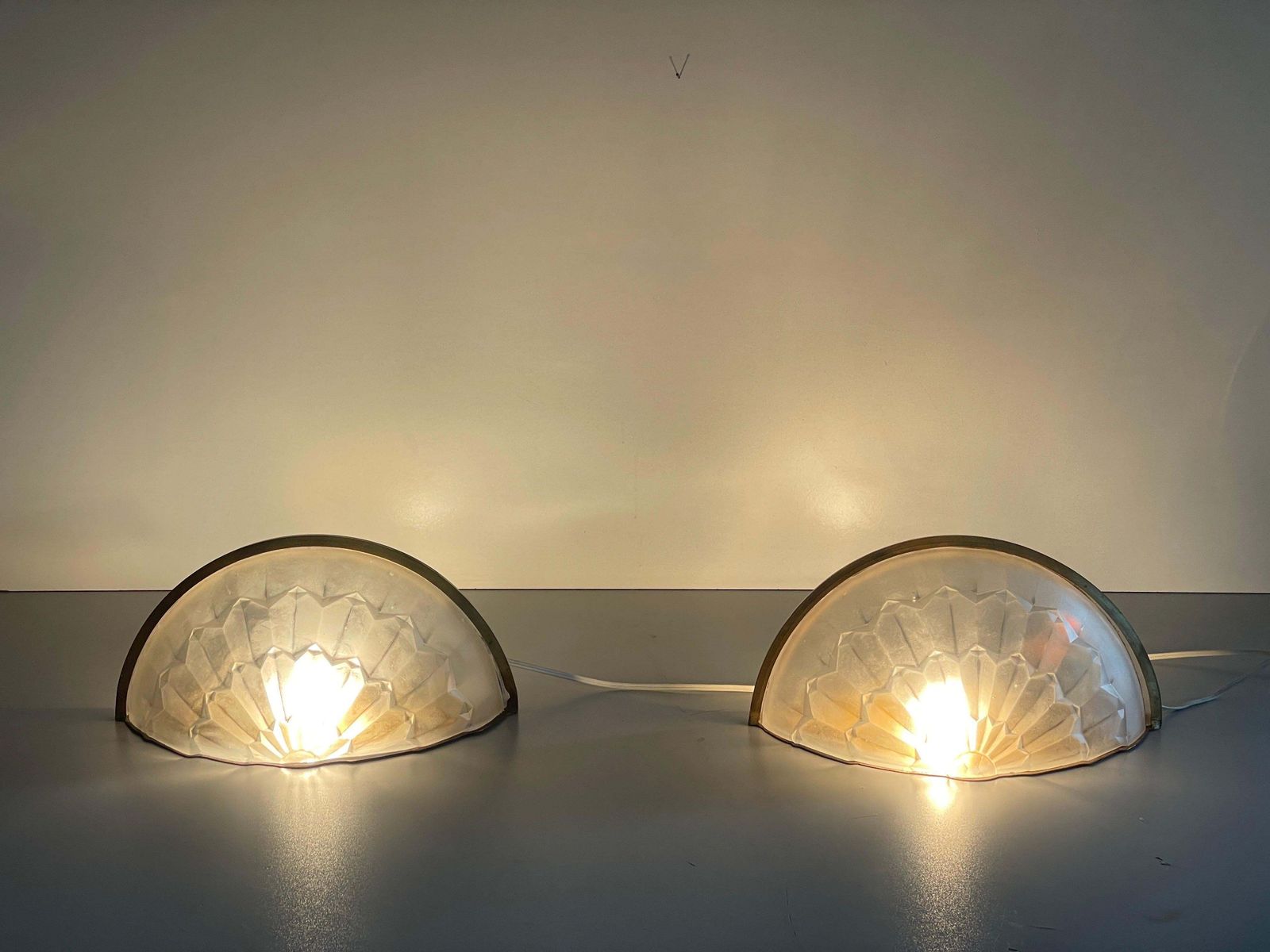 photo vintage White French Glass And Brass Frame Pair Of Sconces, 1950s, France