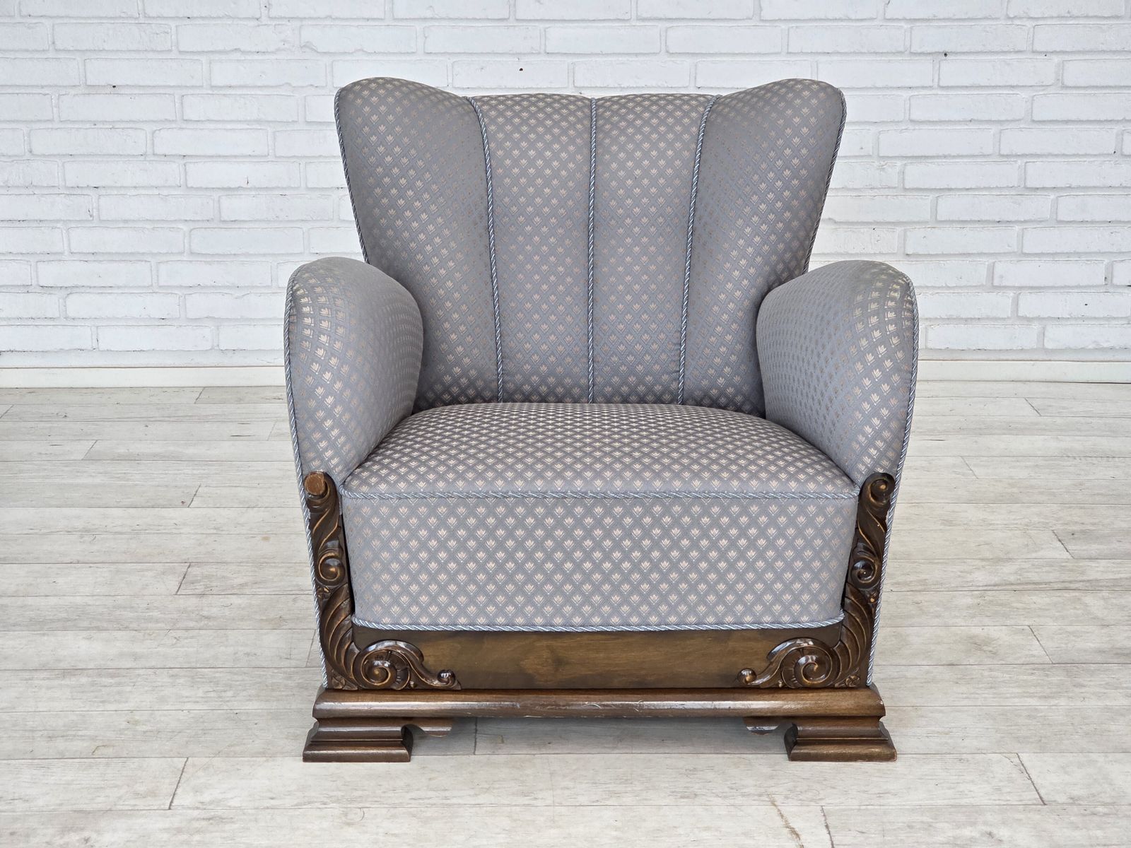 1950s, Danish Armchair, Furniture Fabric, Carved Oak Wood. photo vinterior