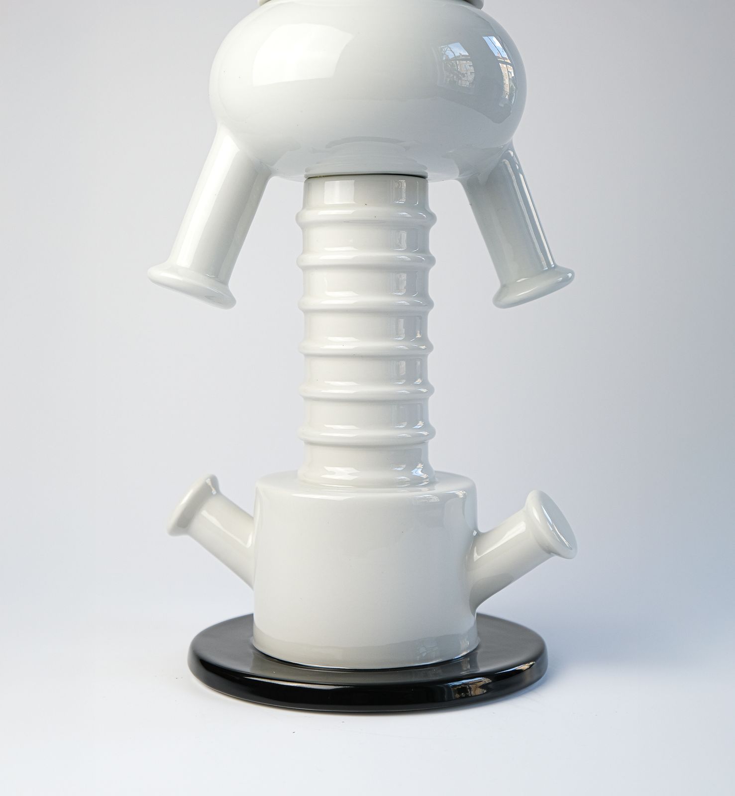 Ettore Sottsass Postmodern "Tigris" Porcelain Vase For Memphis Milano, 1983 photo vinterior
