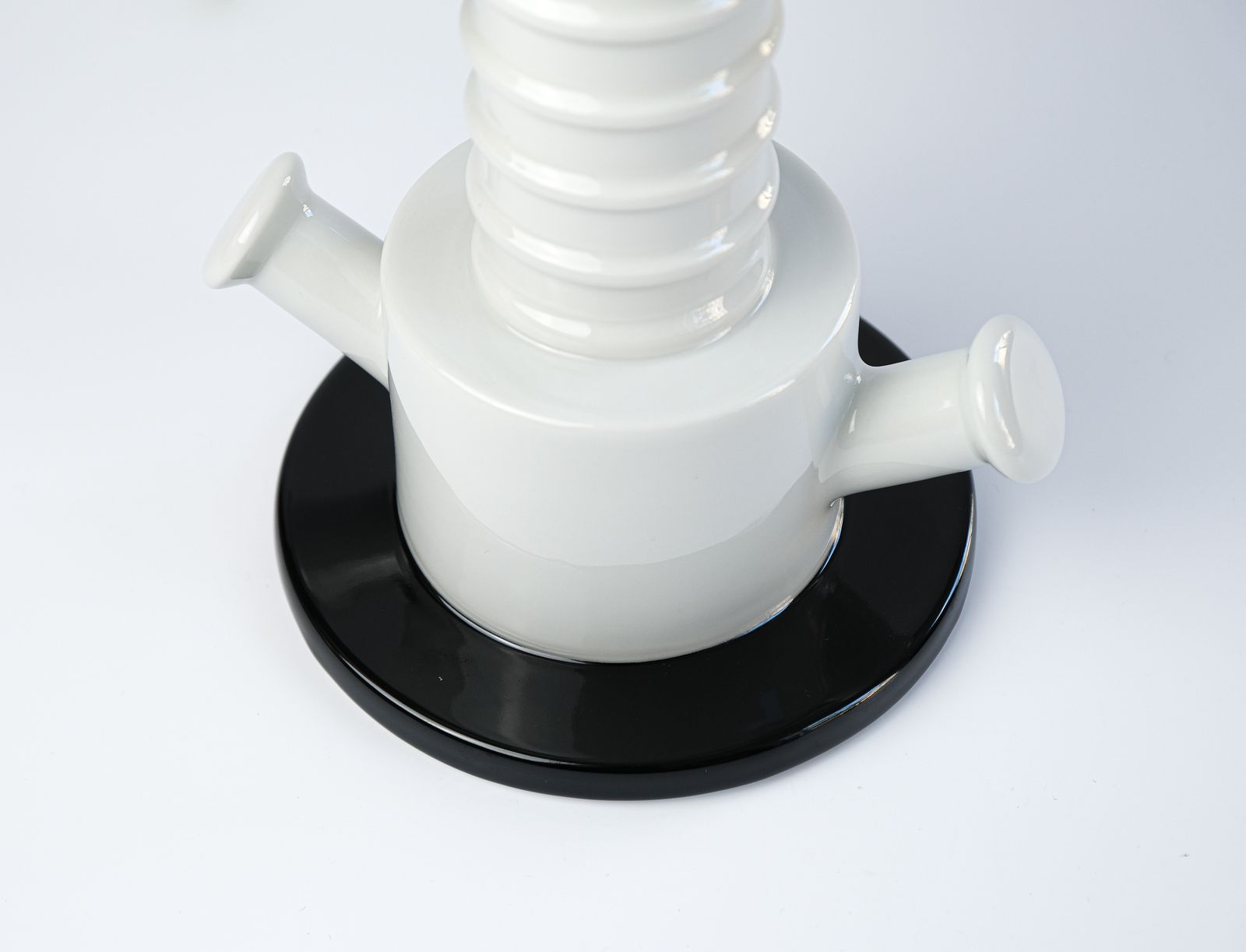 Ettore Sottsass Postmodern "Tigris" Porcelain Vase For Memphis Milano, 1983 photo vintage