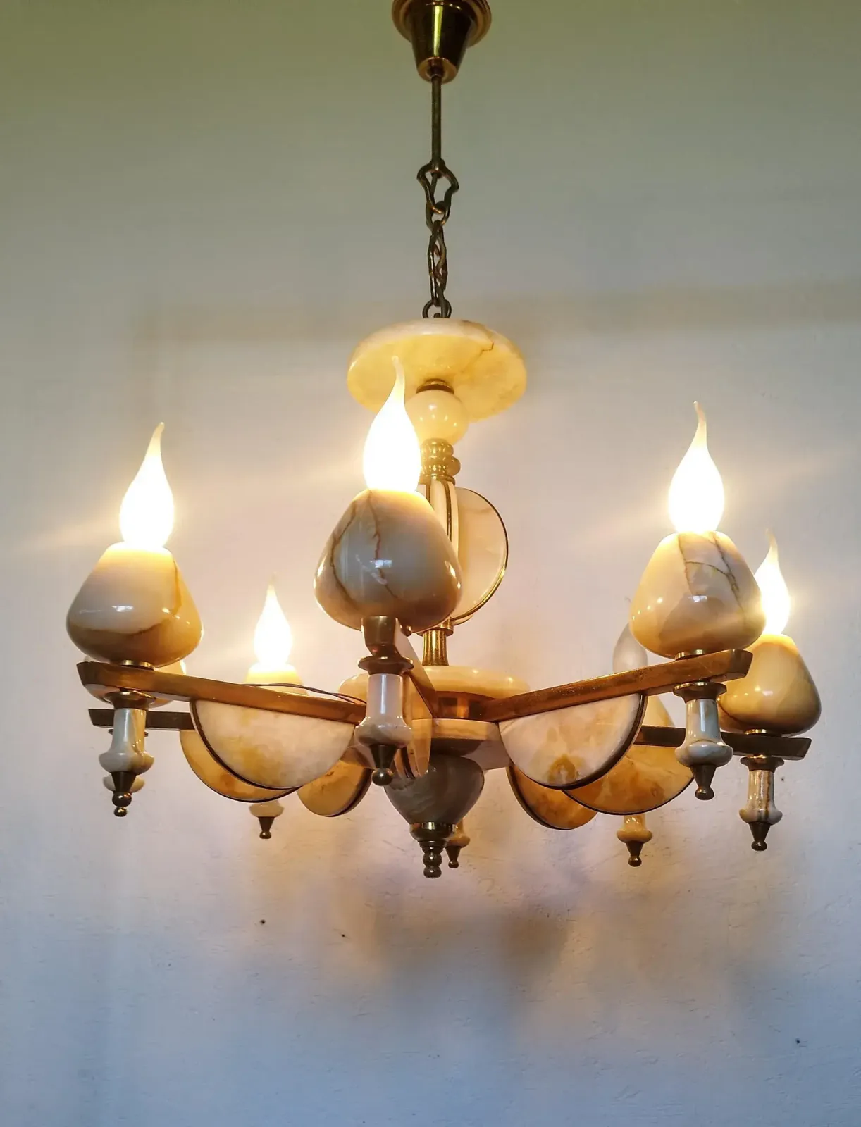 Vintage Italian Honey Onyx Marble Brass Chandelier 80s Lighting photo vinterior