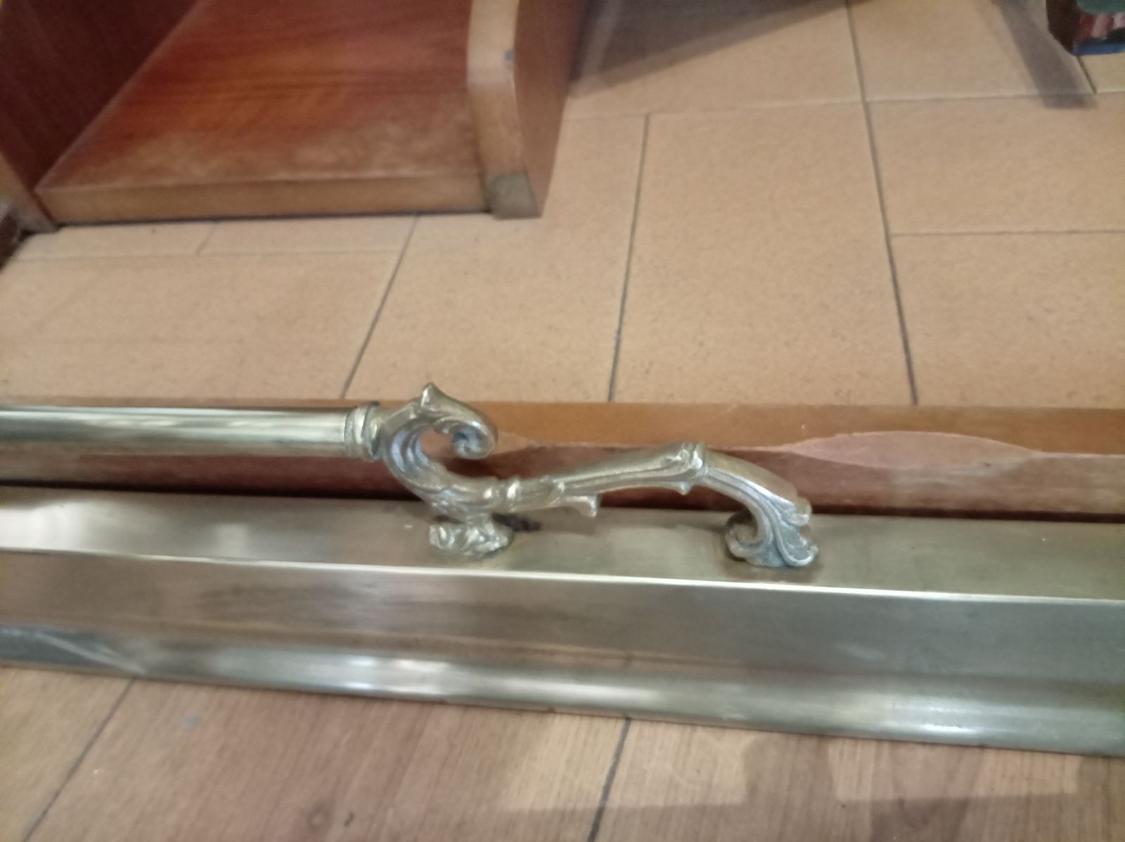 Fire Fender: Beautiful Adjustable Antique Style. Free Delivery! Ref 5371 photo Home Fixtures