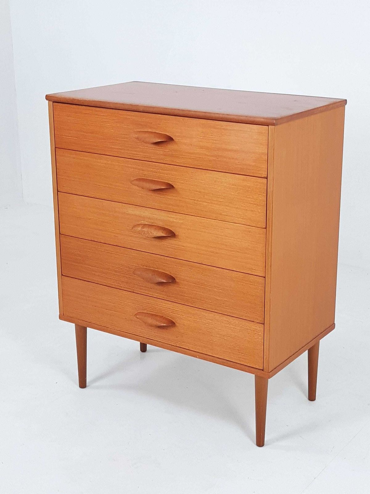 Mid Century Austin Suite Chest Of Drawers photo 375.0