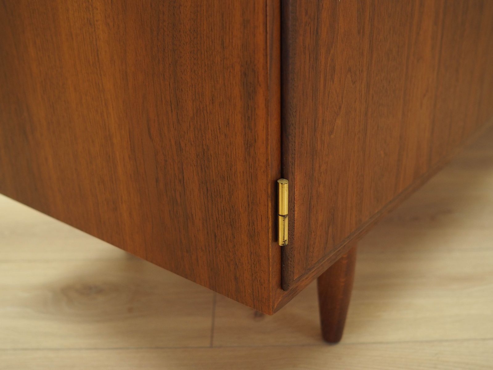 photo vinterior Walnoot Kast, Deens Design, Jaren 1970, Ontwerper: Carlo Jensen, Fabrikant: Hundevad
