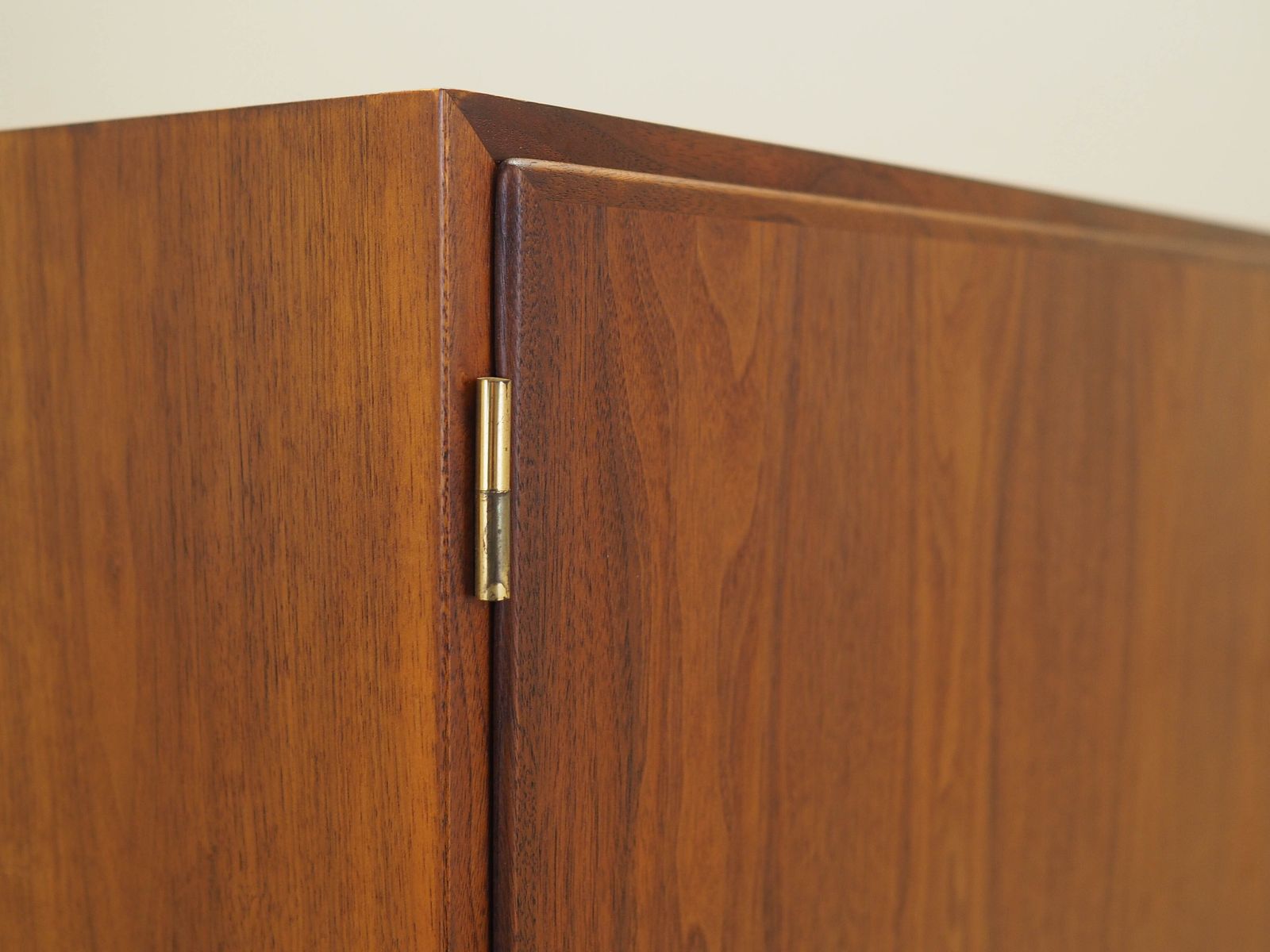 photo buy Walnoot Kast, Deens Design, Jaren 1970, Ontwerper: Carlo Jensen, Fabrikant: Hundevad
