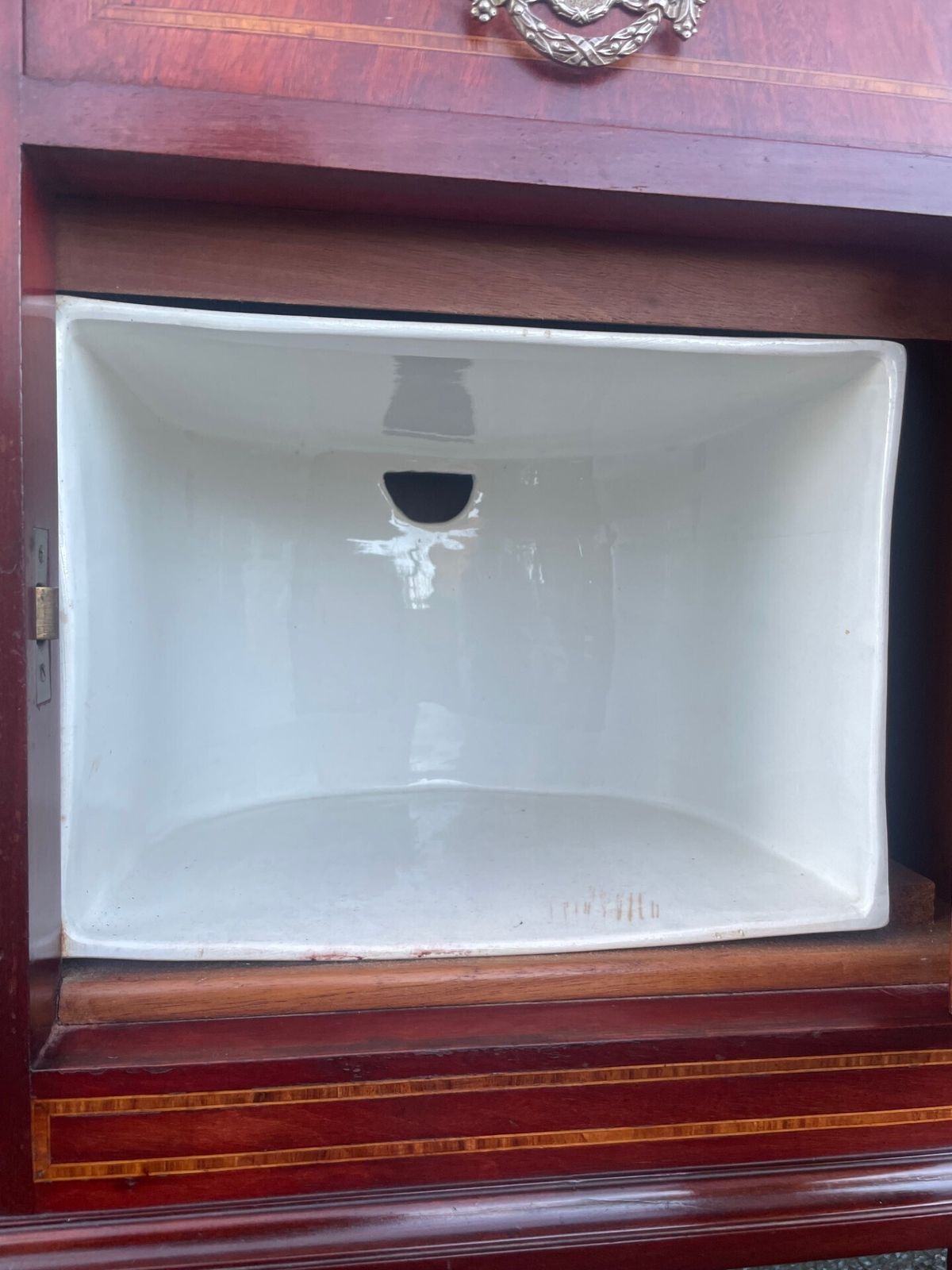 photo vintage Edwardian Inlaid Mahogany Bedside Cabinet