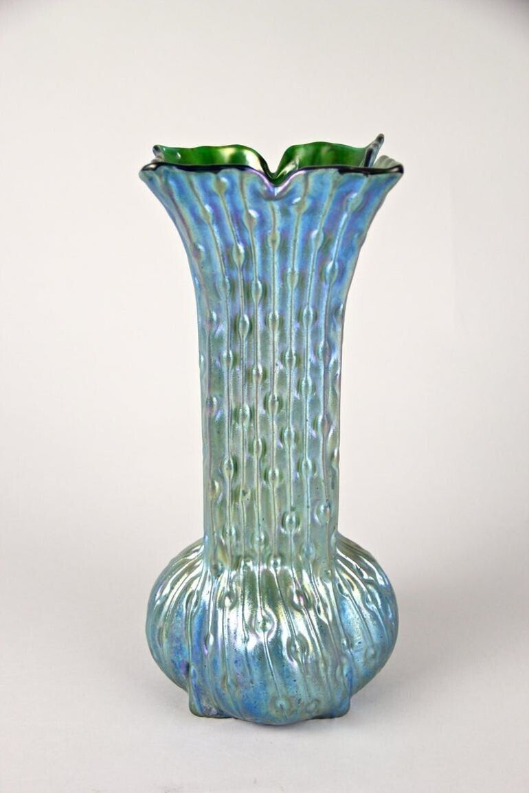 20th Century Art Nouveau Glass Vase By W. Kralik   Iridescent, Bohemia Ca. 1902 photo furniture