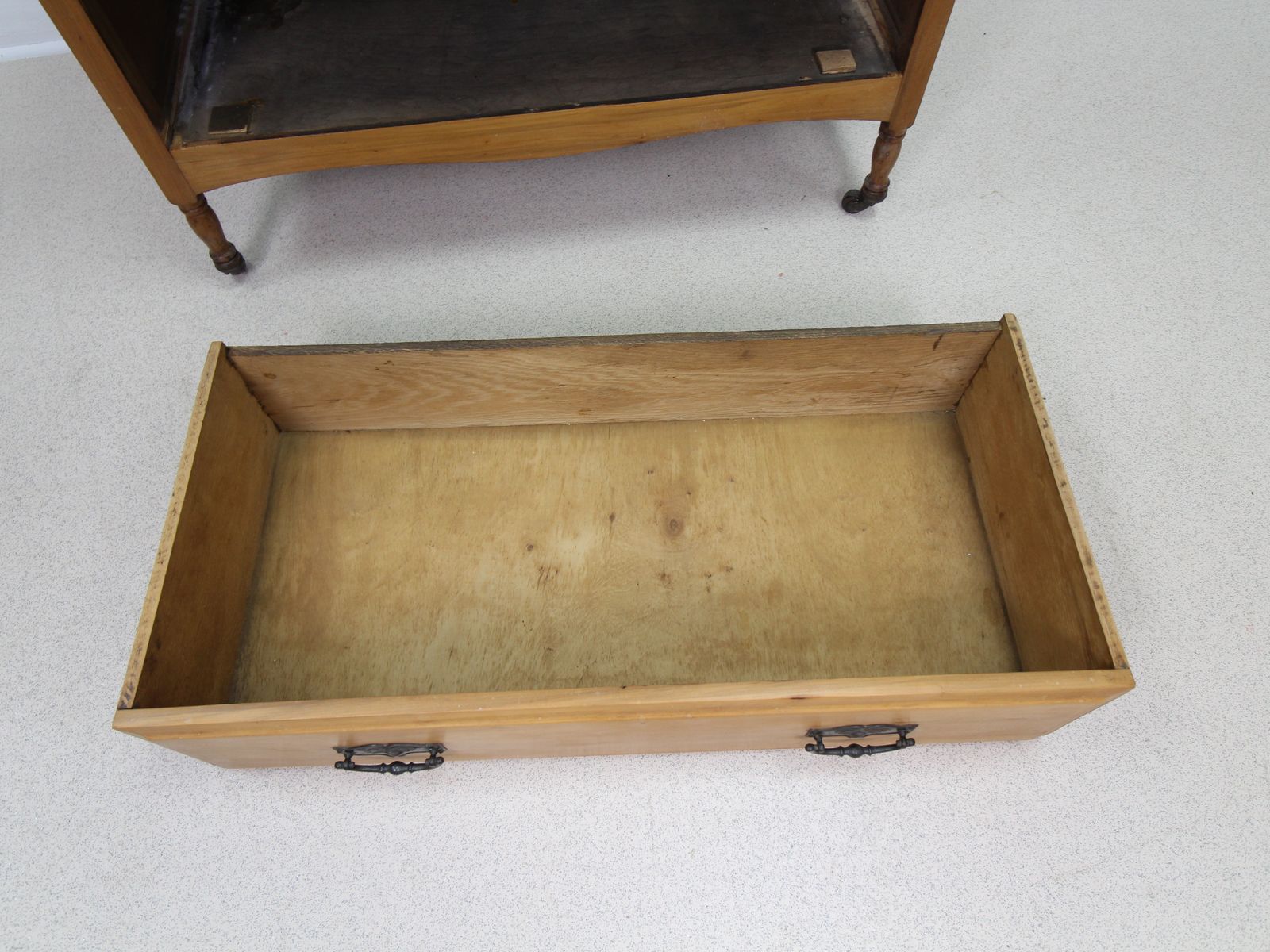 photo vintage Vintage Satinwood 4 Drawer Chest Of Drawers