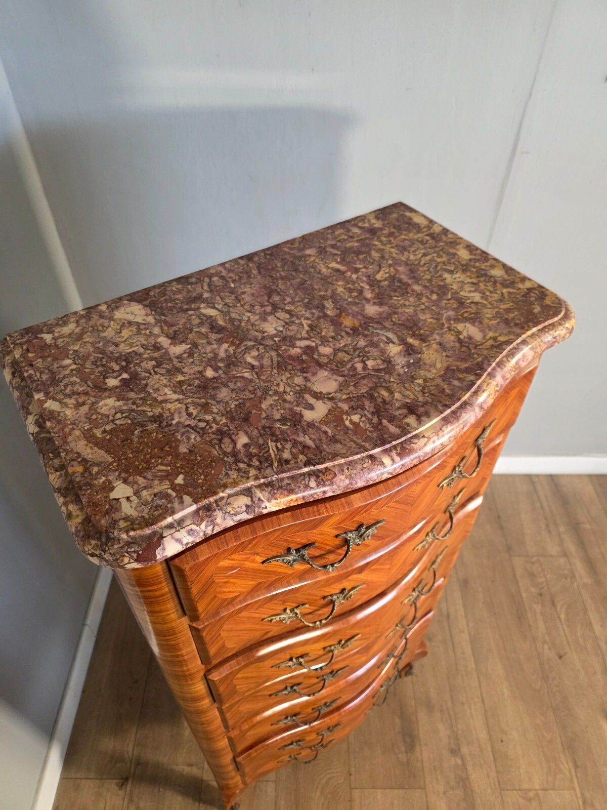 photo vintage Antique French Inlaid Marble Top 7 Drawer Chest 1930s