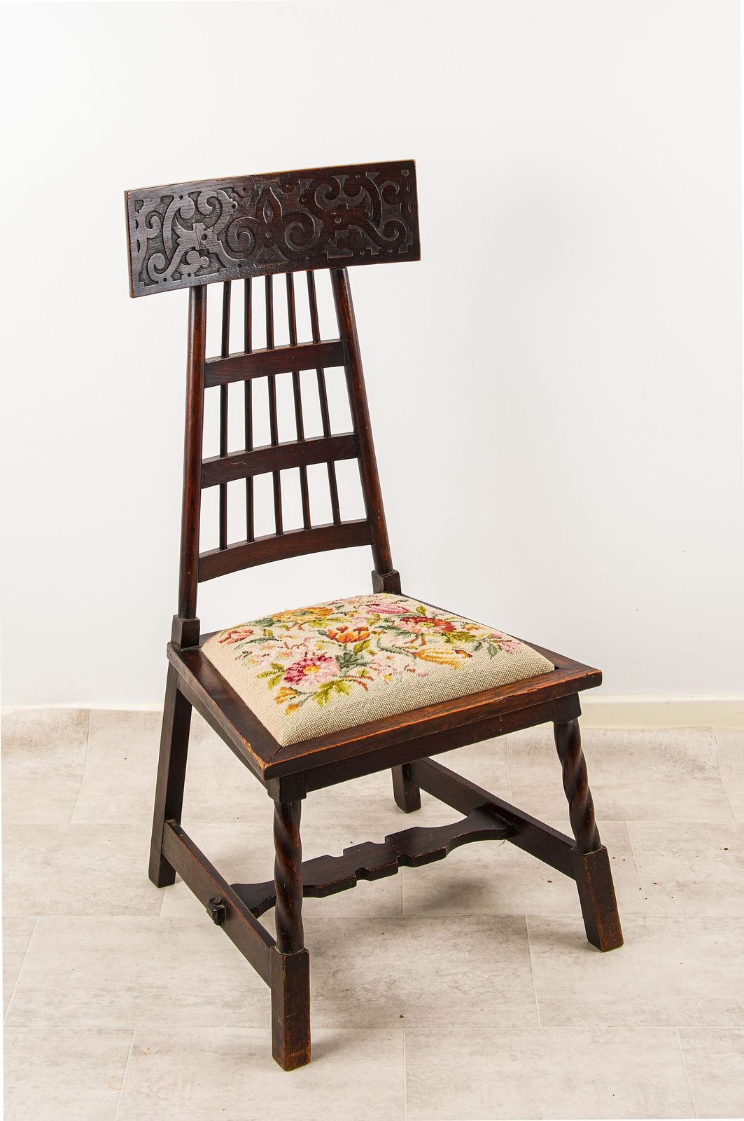Liberty & Co Arts & Crafts Oak Chair, England C1900 photo furniture