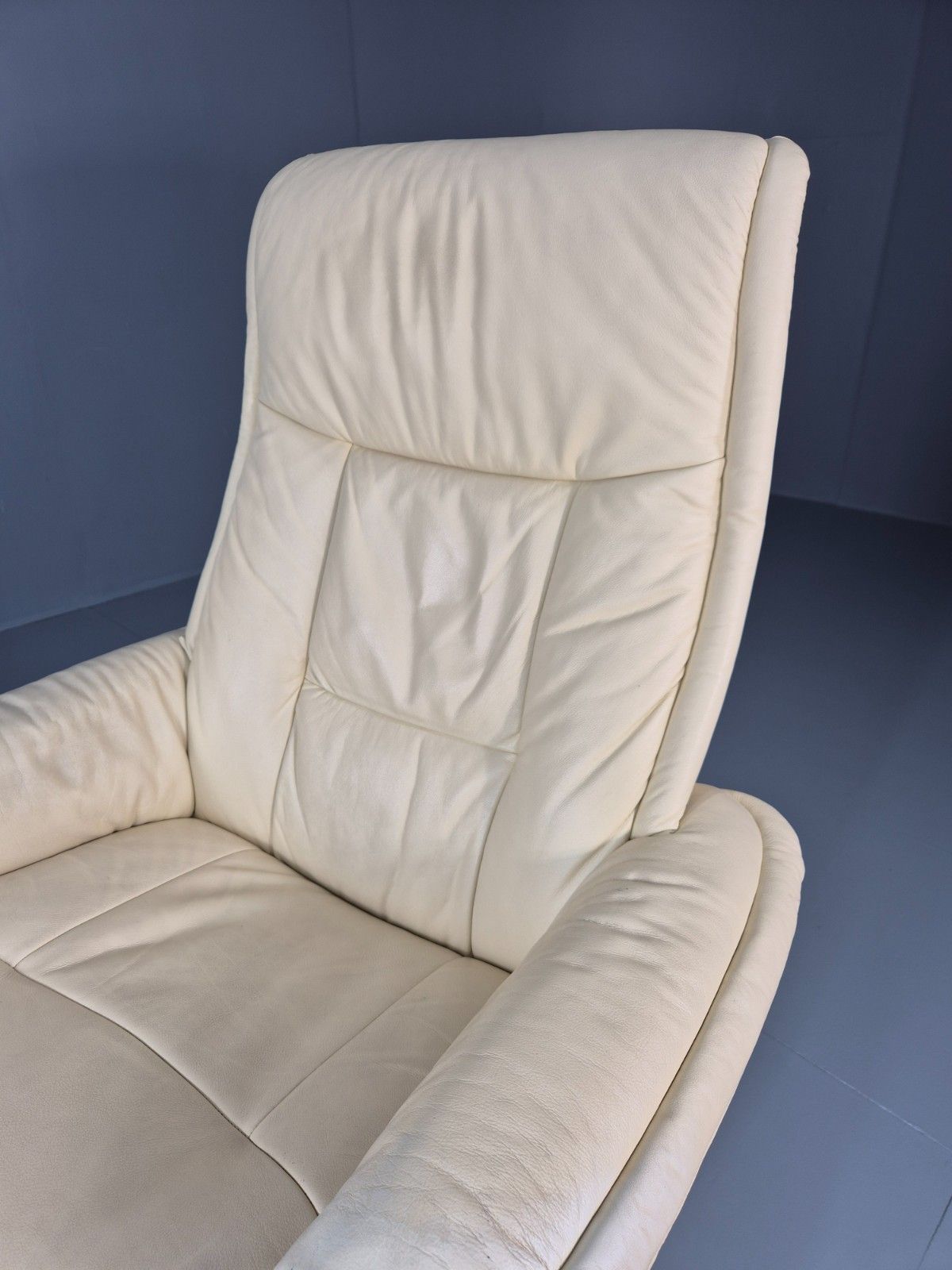 Furniture Vintage Swivel Recline Lounge Chair Danish Cream Leather 1990s Eb11433 Mswi photo