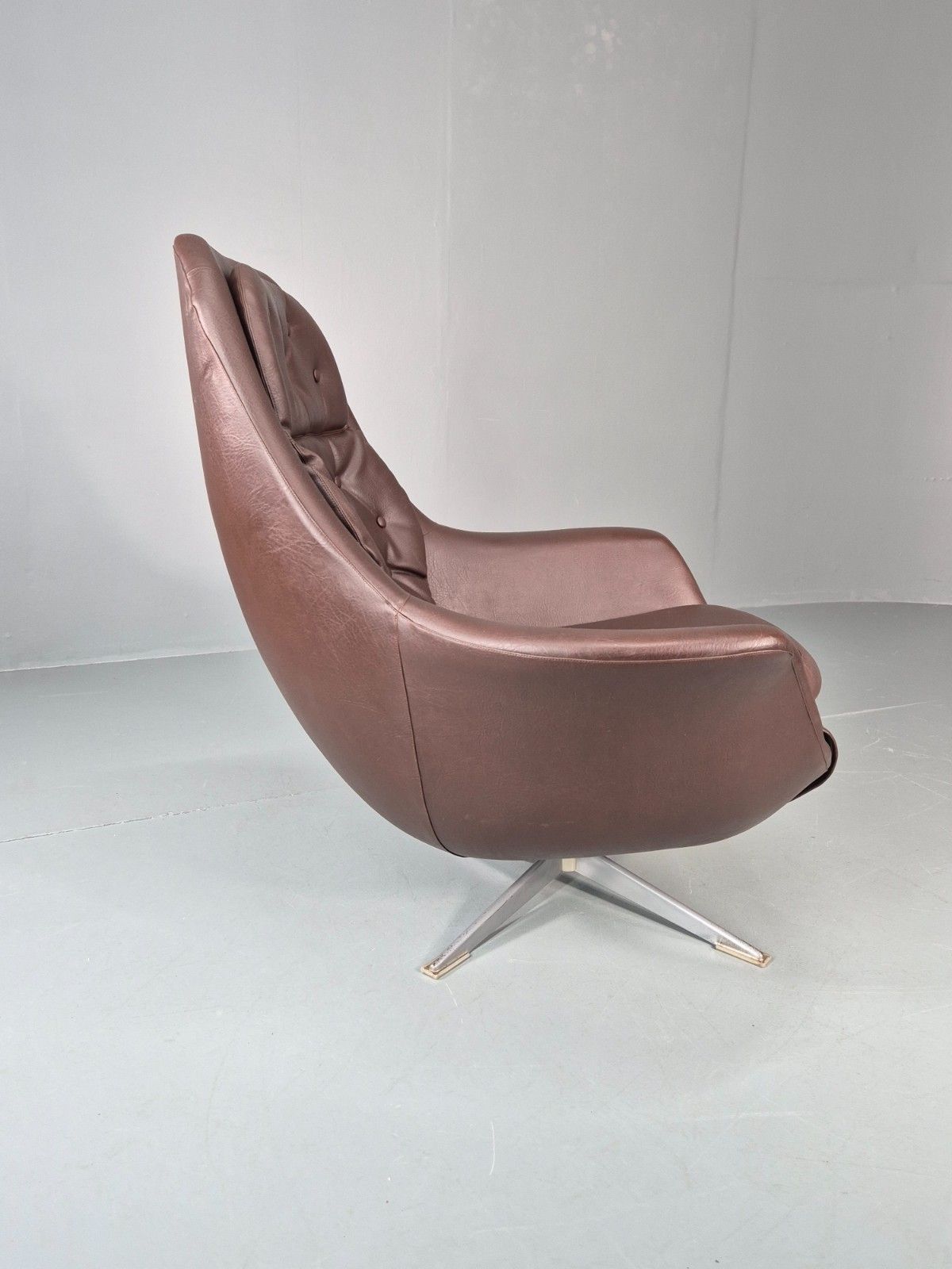 Retro Swivel Bucket Chair 1970s Denmark Brown Vinyl Mid Century Eb11415 Mswi photo 350.0