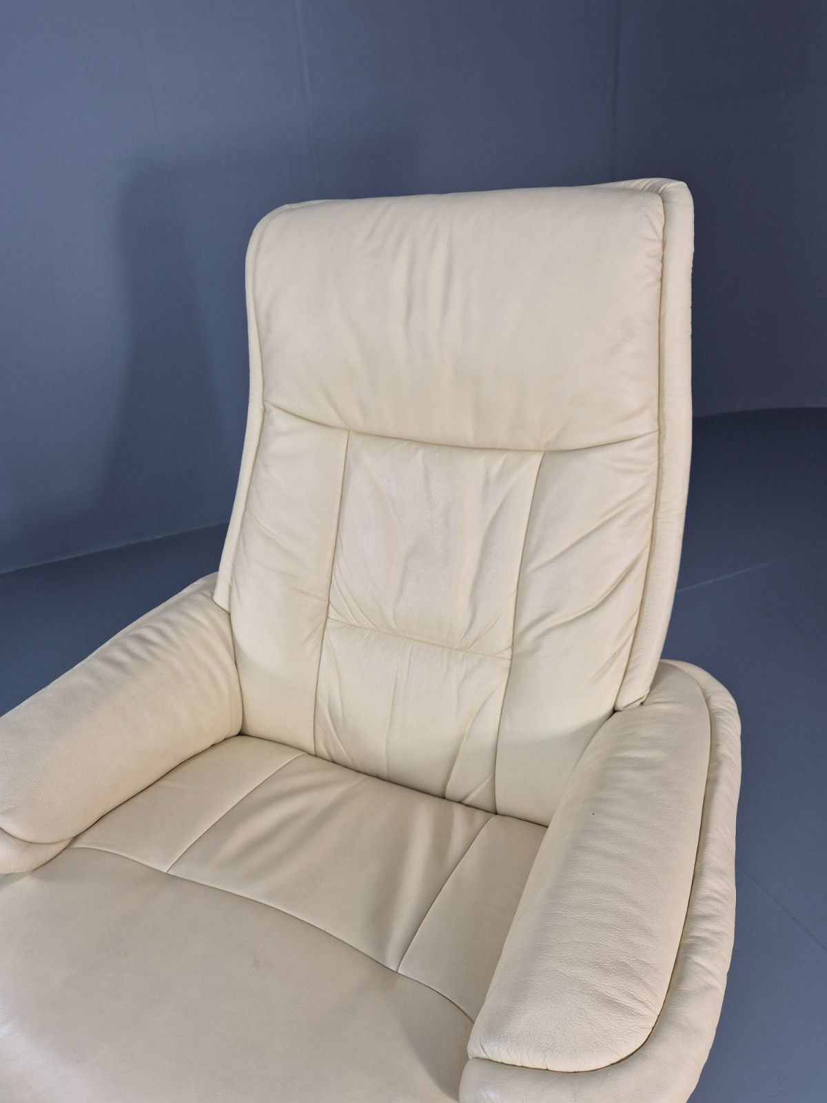 photo for sale Vintage Danish Swivel Recline Lounge Chair Cream Leather 1990s  Eb11400 Mswi