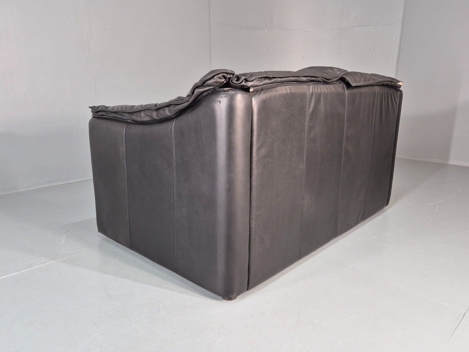 photo vinterior Vintage Thams Two Seater Sofa Black Leather 1980s Retro  Eb11254 M2ss