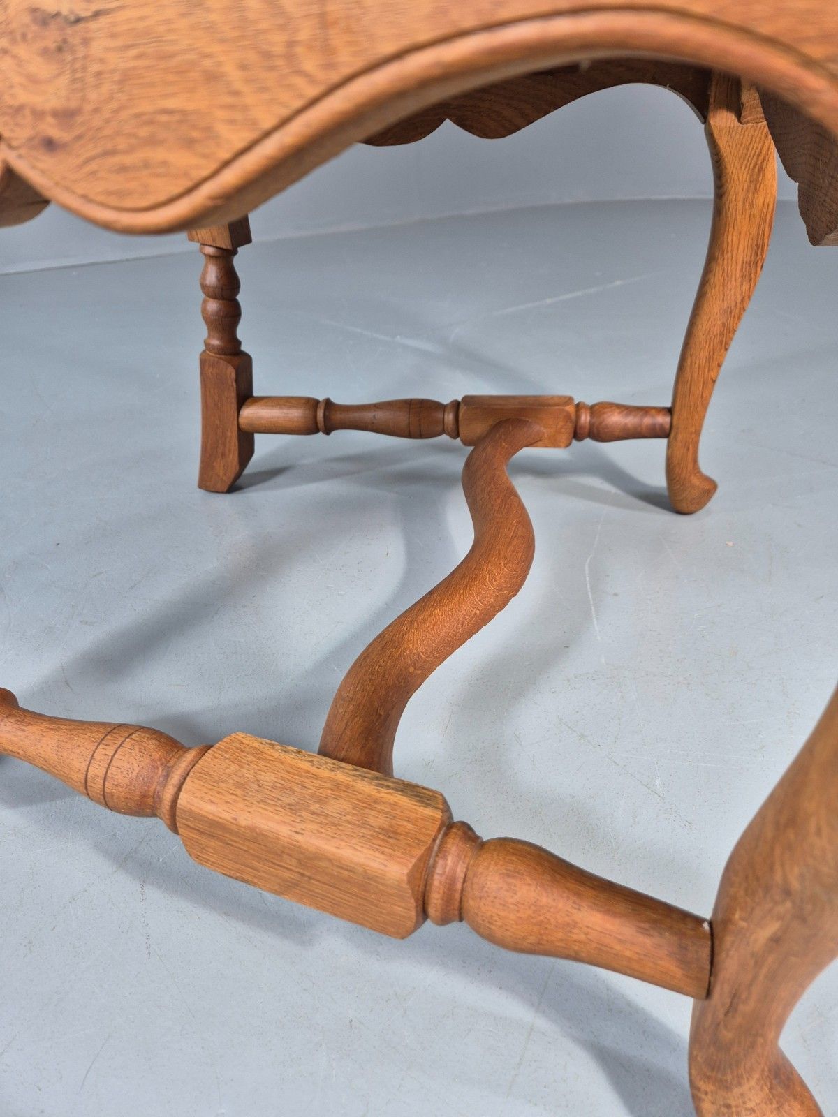 photo vintage Antique Rococo Revival Oak Chair Danish 1880 Splat Back Shell Motif Eb10887 Vdin
