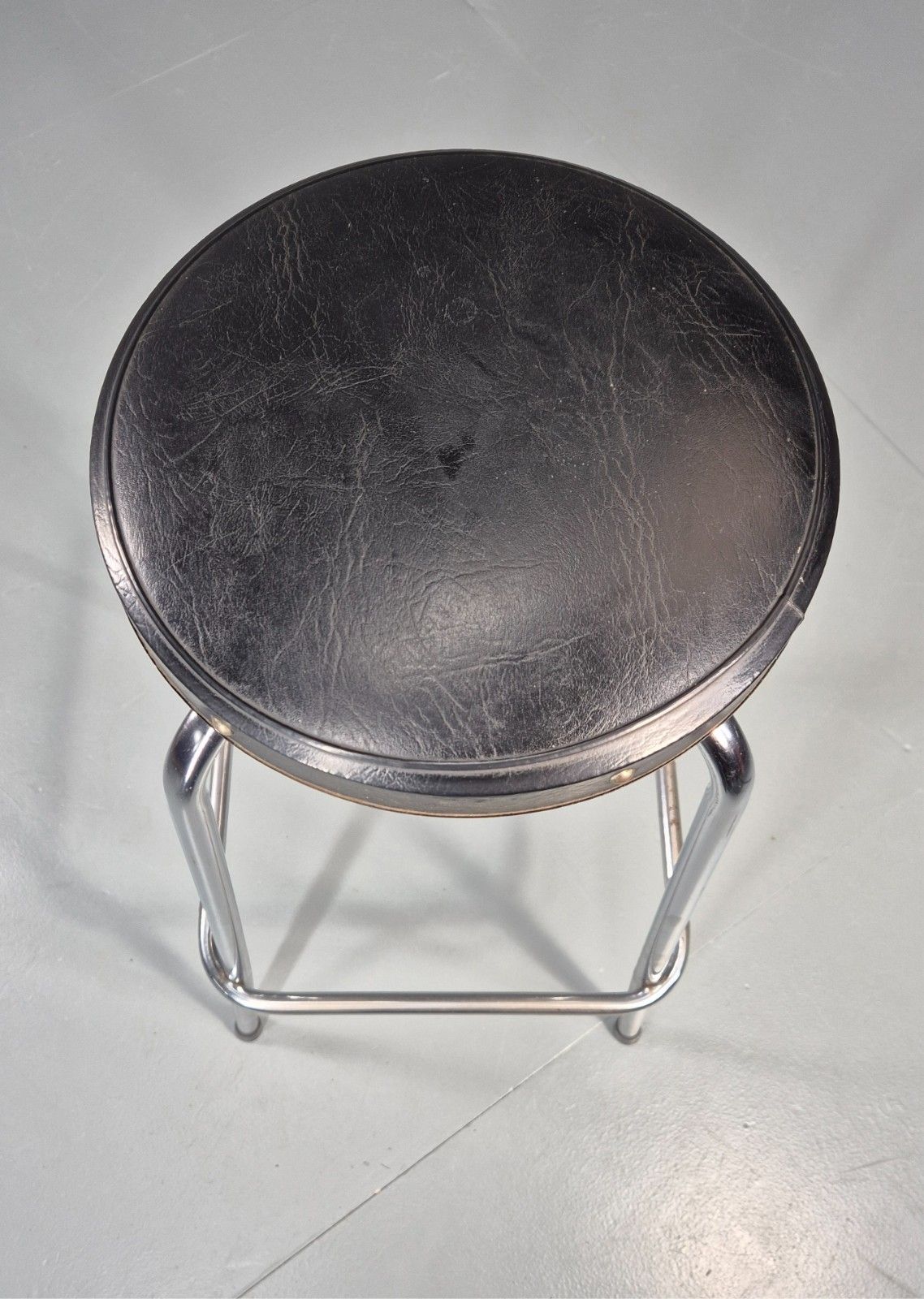 Vintage Bar Stool Black Vinyl And Chrome 1980s Bauhaus Style Retro Eb11274 Mdin photo vinterior