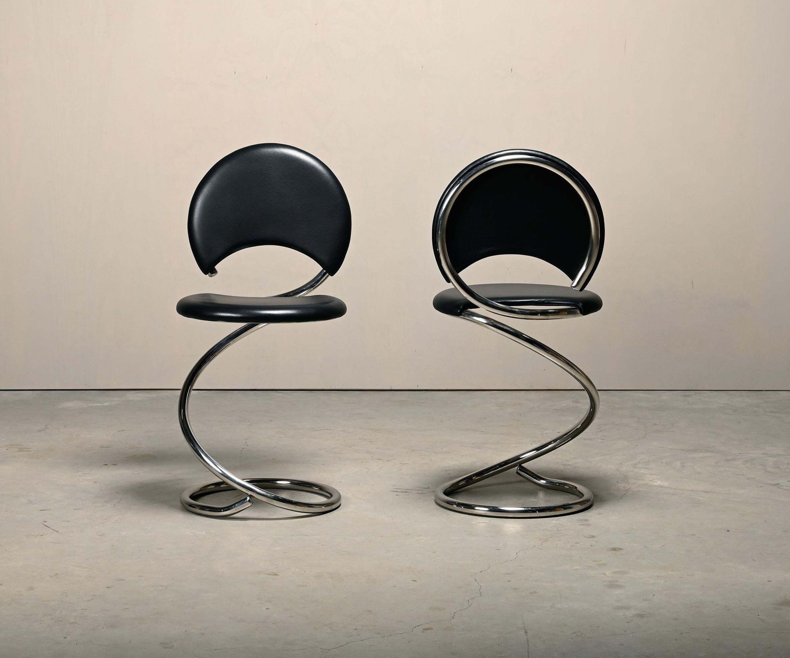 Poul Henningsen Snake Chairs, Model Ph 501 In Chrome And Full Black Leather photo 1971.0