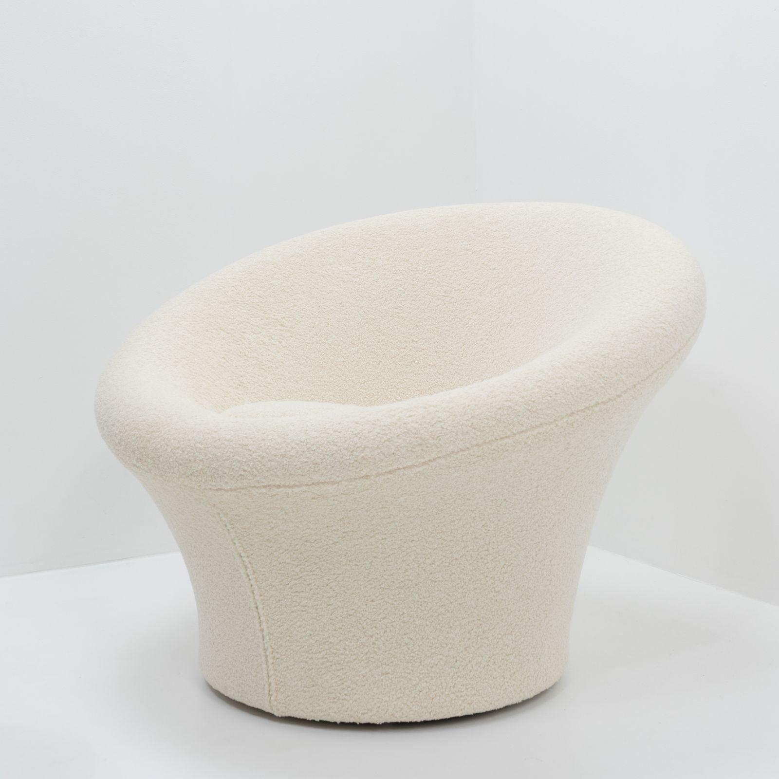 Pierre Paulin For Artifort Mushroom Lounge Chair And Ottoman photo vintage