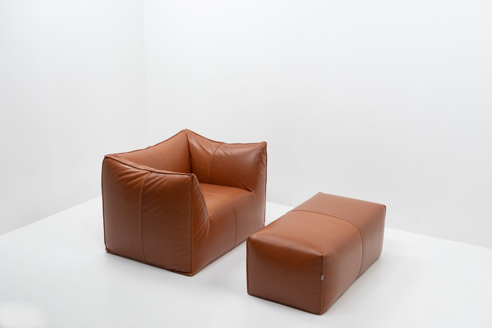 Mario Bellini, Le Bambole Lounge Chair & Ottoman For B&B Italia photo furniture