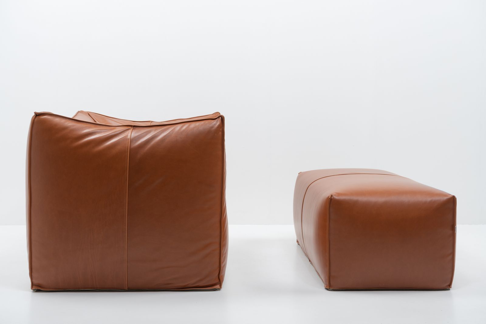 Mario Bellini, Le Bambole Lounge Chair & Ottoman For B&B Italia photo vinterior