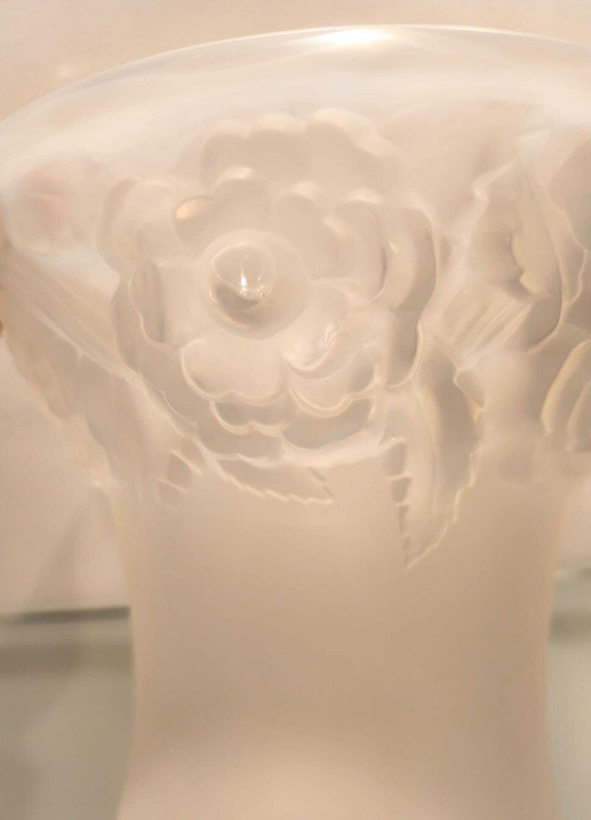 Rene Lalique France White Glass Vase Orleans 1930 photo vinterior