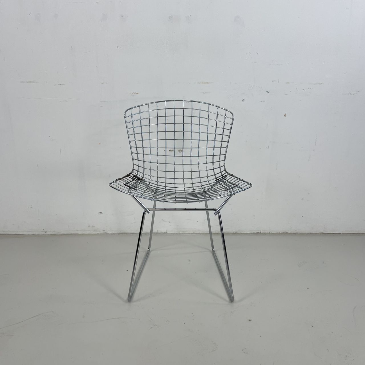 Bertoia Side Chair In Chrome, 1950s photo furniture