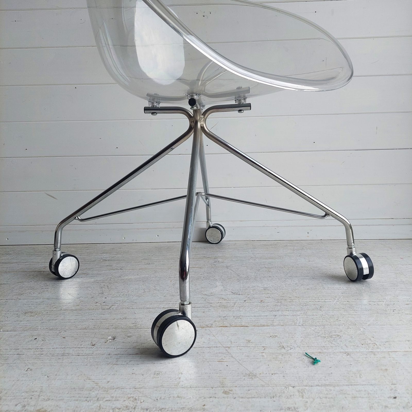 photo furniture Postmodern Pedrali Gliss 968 Rolling Chair Italian Mid Century 1950s/60s Transparent  Office Chair 2000s