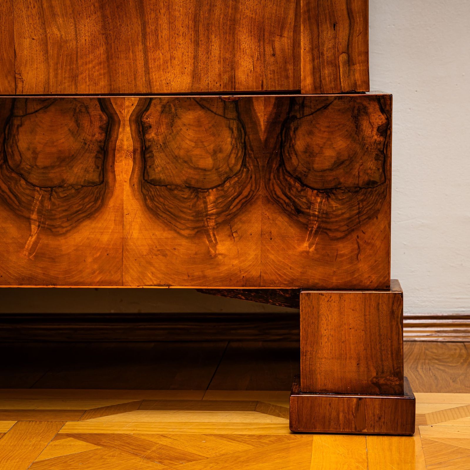 Biedermeier Wardrobe, Circa 1825 photo vinterior