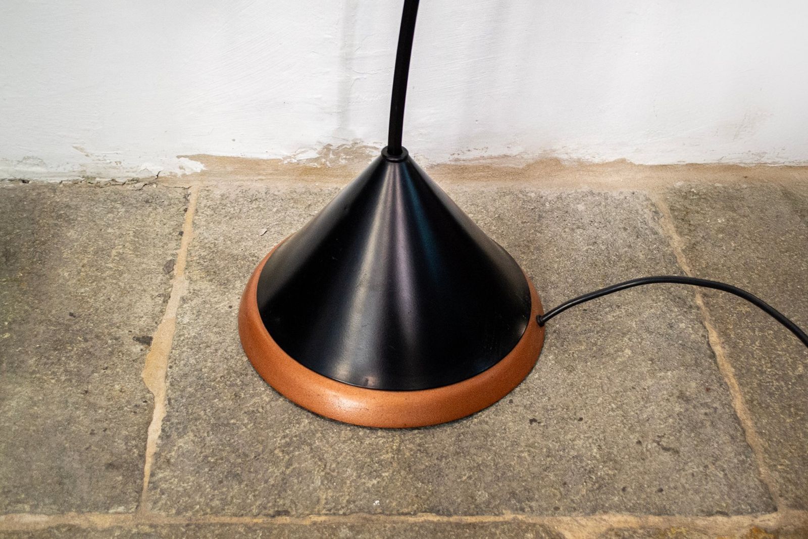 Moderne Italiaanse Metalen En Kunststof Vloerlamp Sister Van Dalisi Voor Oluce, Jaren 1990 photo vinterior