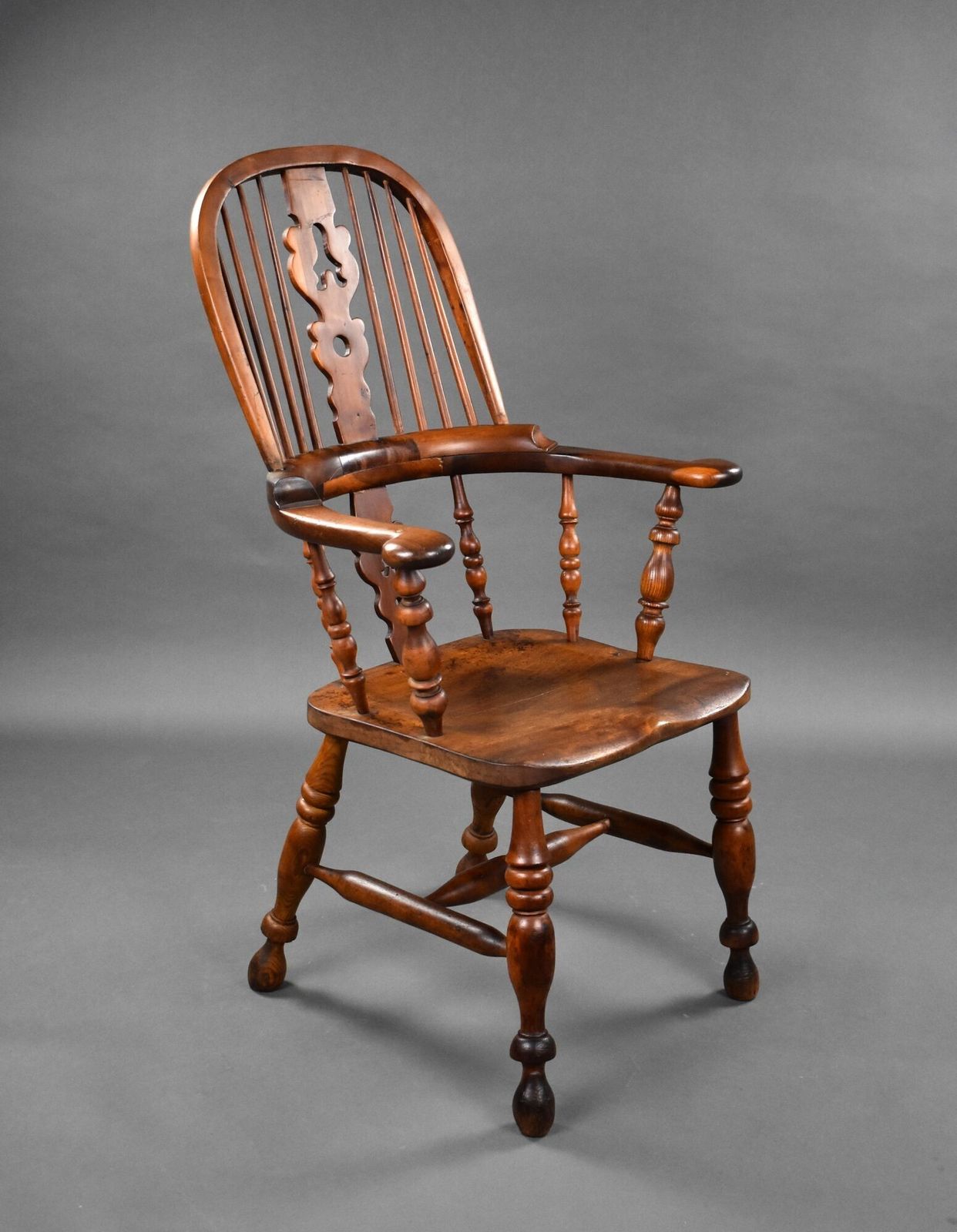 19th Centyr Yew Wood Broad Arm Windsor Chair