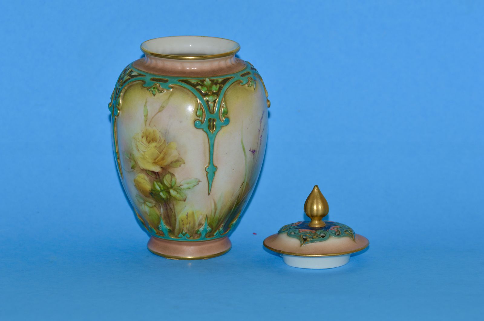 Late 19th Century Hadley Worcester Vase And Cover Painted With Yellow photo buy