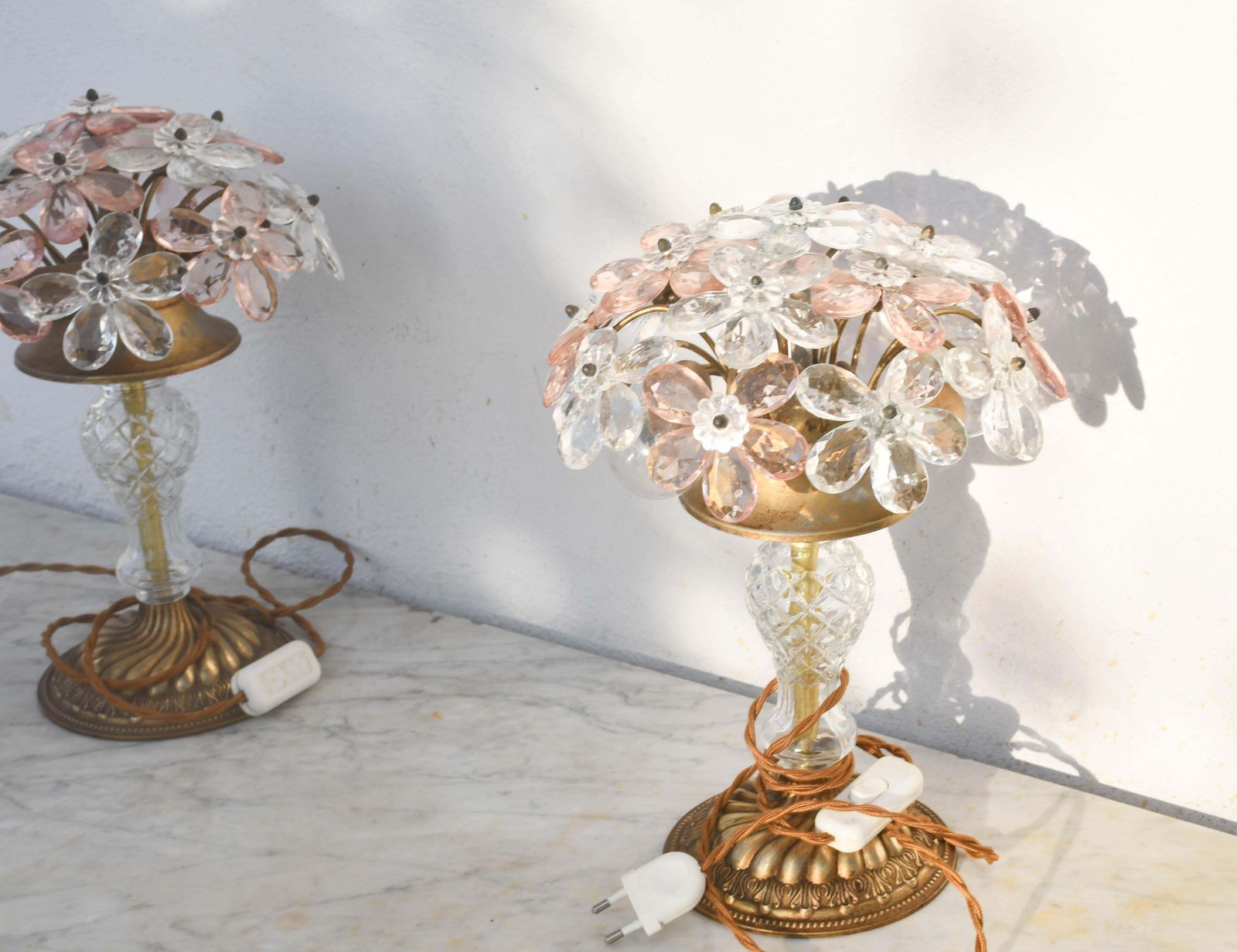 Set Of 2 Larg Table Lamp Crystal Glass Flower Pink And Crystal, Brass Base, 1960 photo Lighting