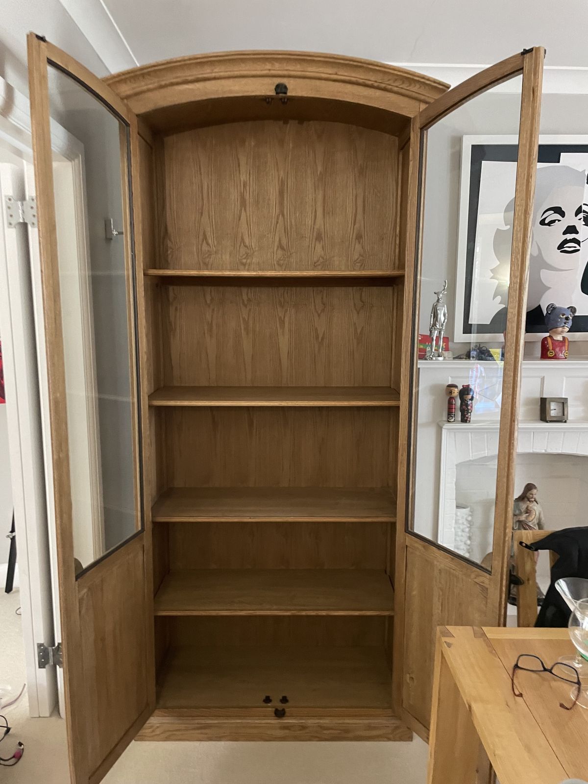 Oak Dresser / Display Unit With Metal Closing Lock