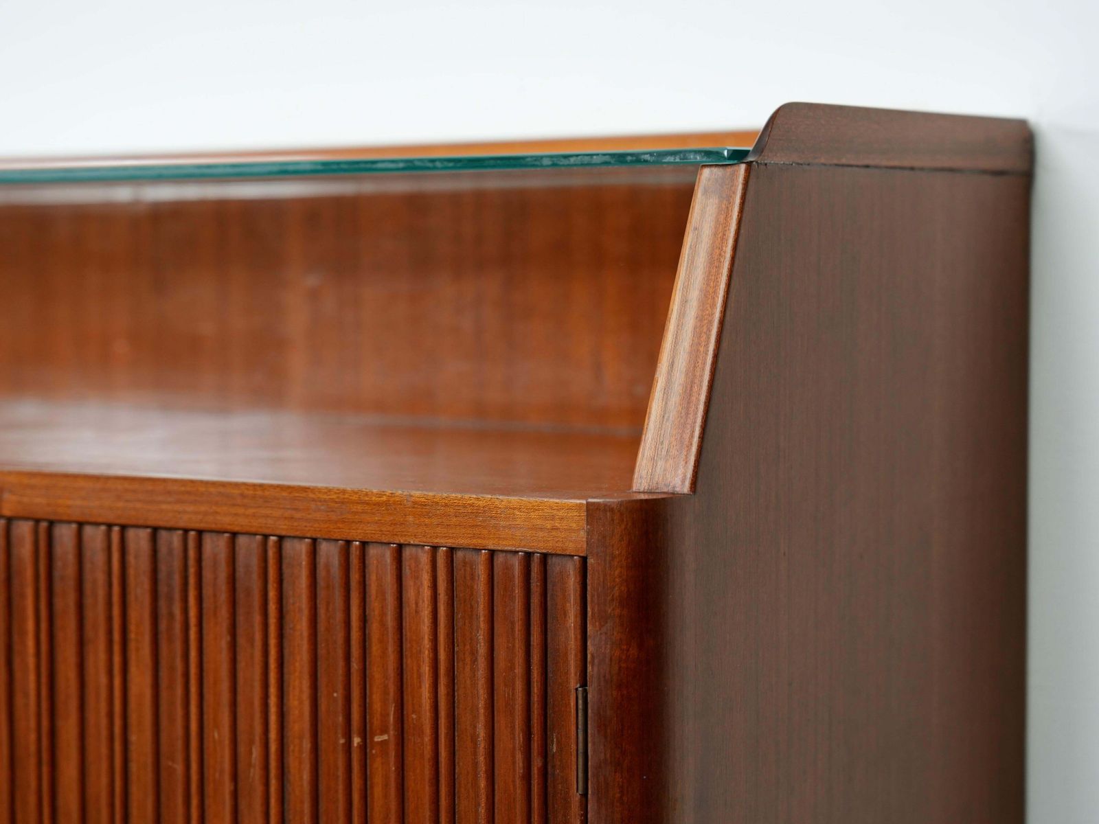 Wandmonteerbaar Dressoir Van Paolo Buffa Voor Serafino Arrighi, Italië, Jaren 1950 photo Meubels